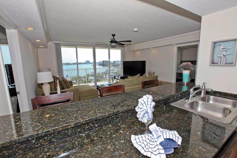 WATERVIEW TOWERS - Residential