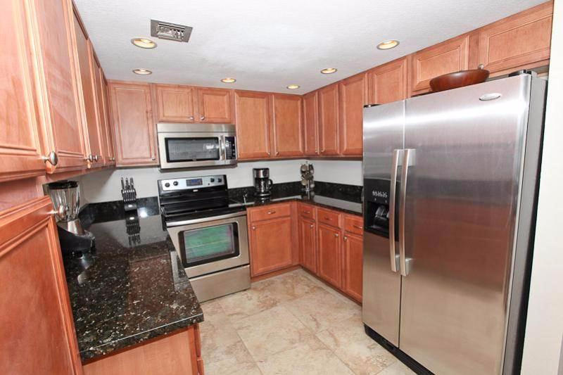 WATERVIEW TOWERS - Residential