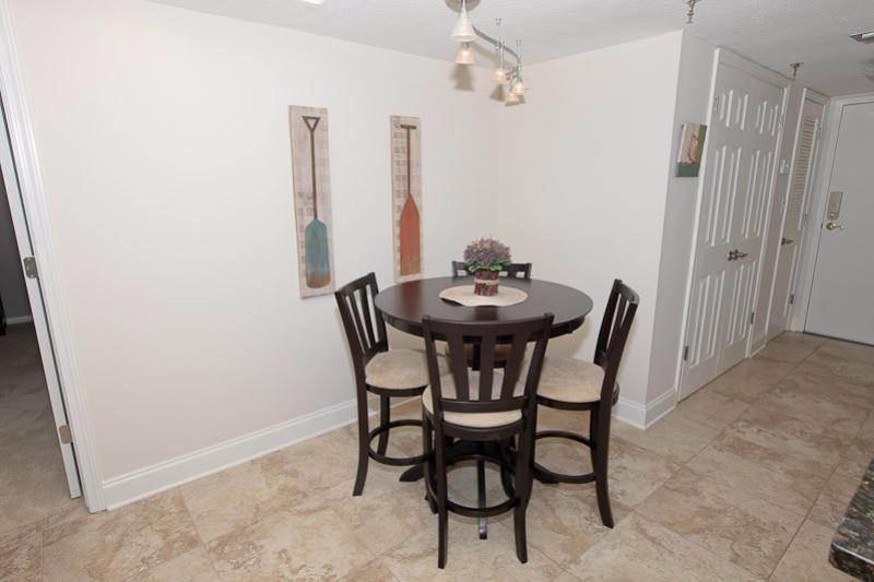 WATERVIEW TOWERS - Residential