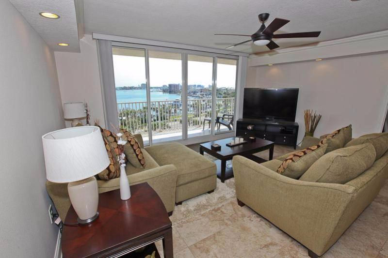 WATERVIEW TOWERS - Residential