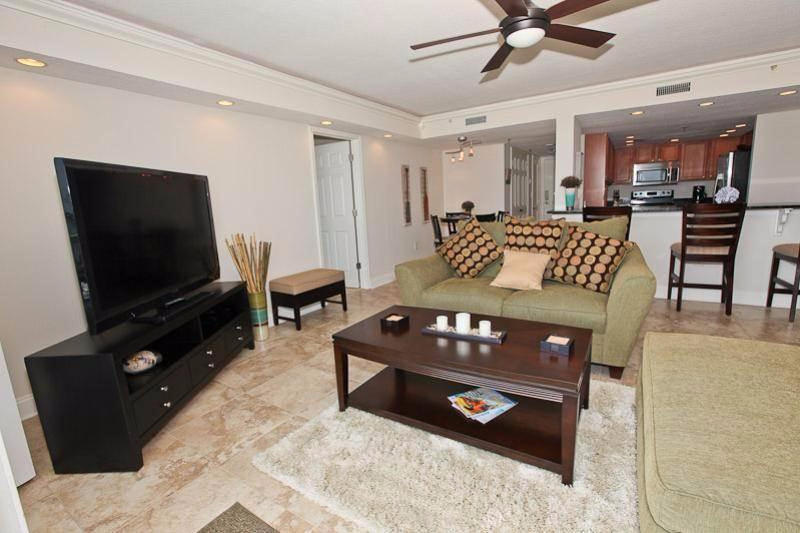 WATERVIEW TOWERS - Residential