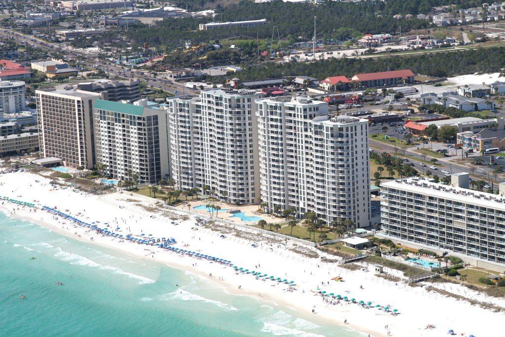 SILVER BEACH TOWERS - Residential