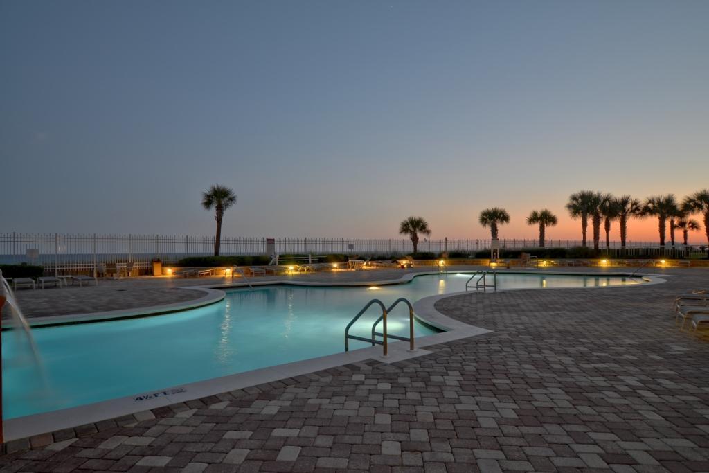 SILVER BEACH TOWERS - Residential