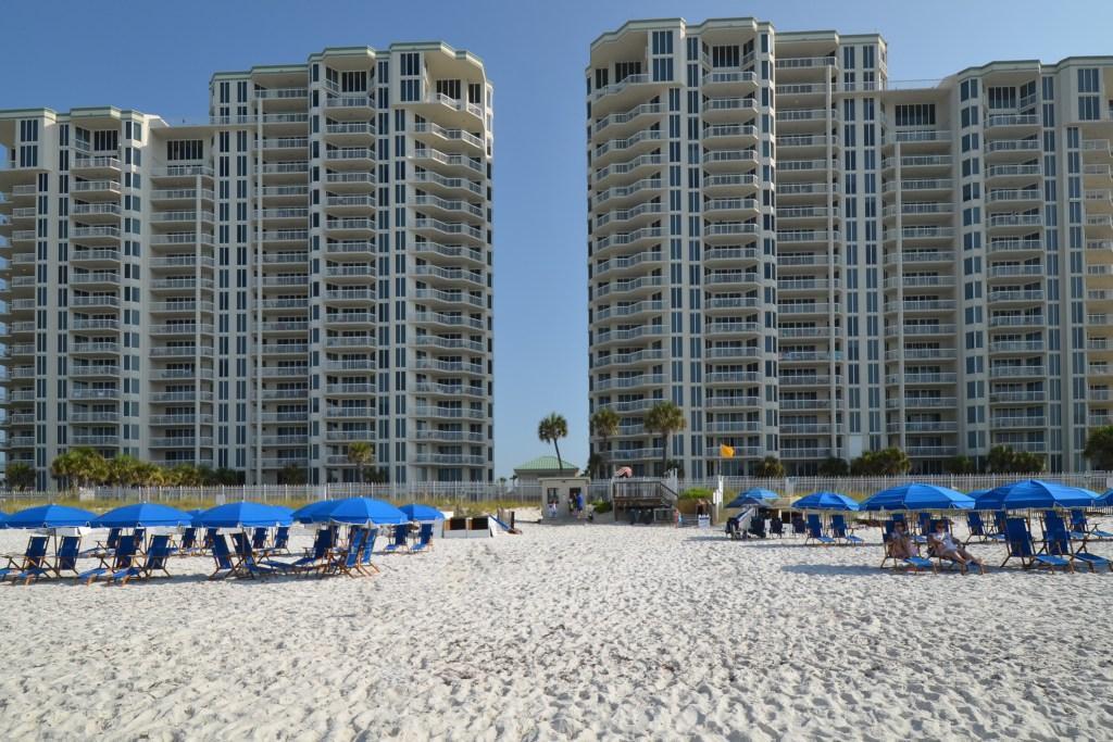 SILVER BEACH TOWERS - Residential