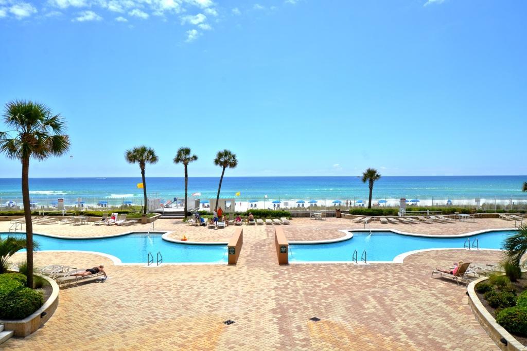 SILVER BEACH TOWERS - Residential