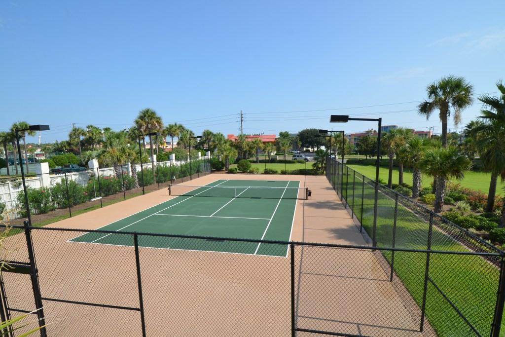 SILVER BEACH TOWERS - Residential