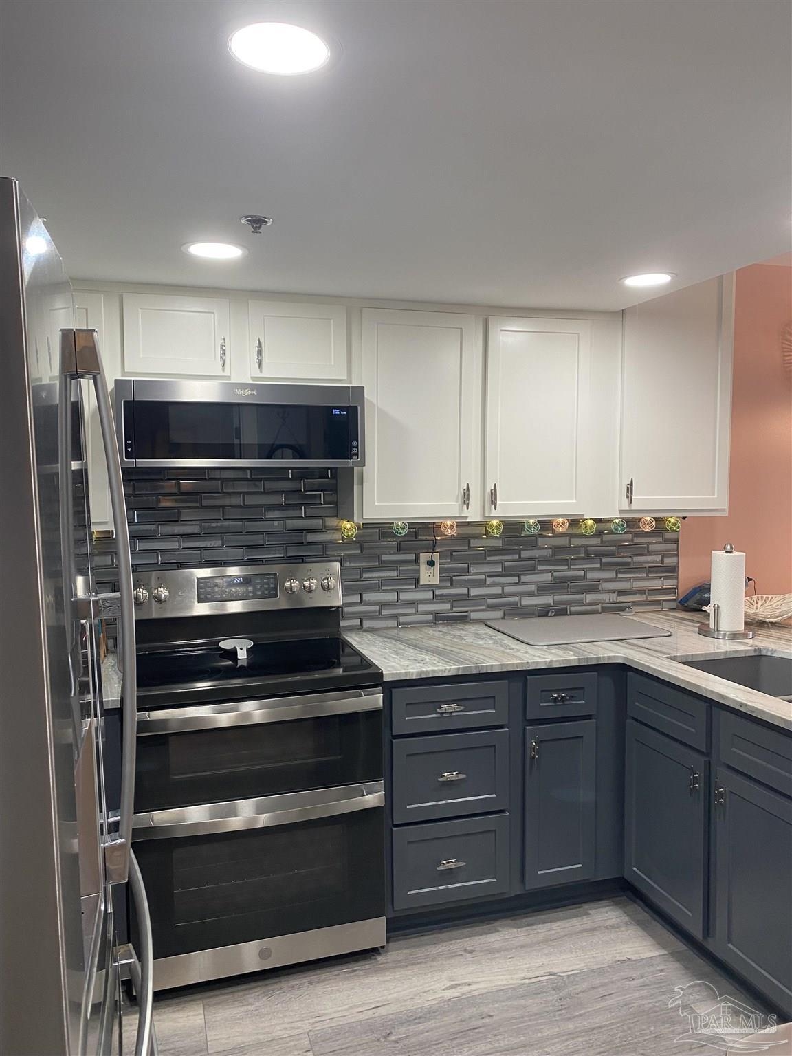 OCEAN BREEZE - Residential