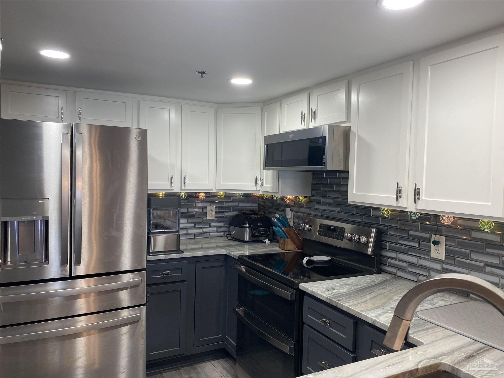 OCEAN BREEZE - Residential