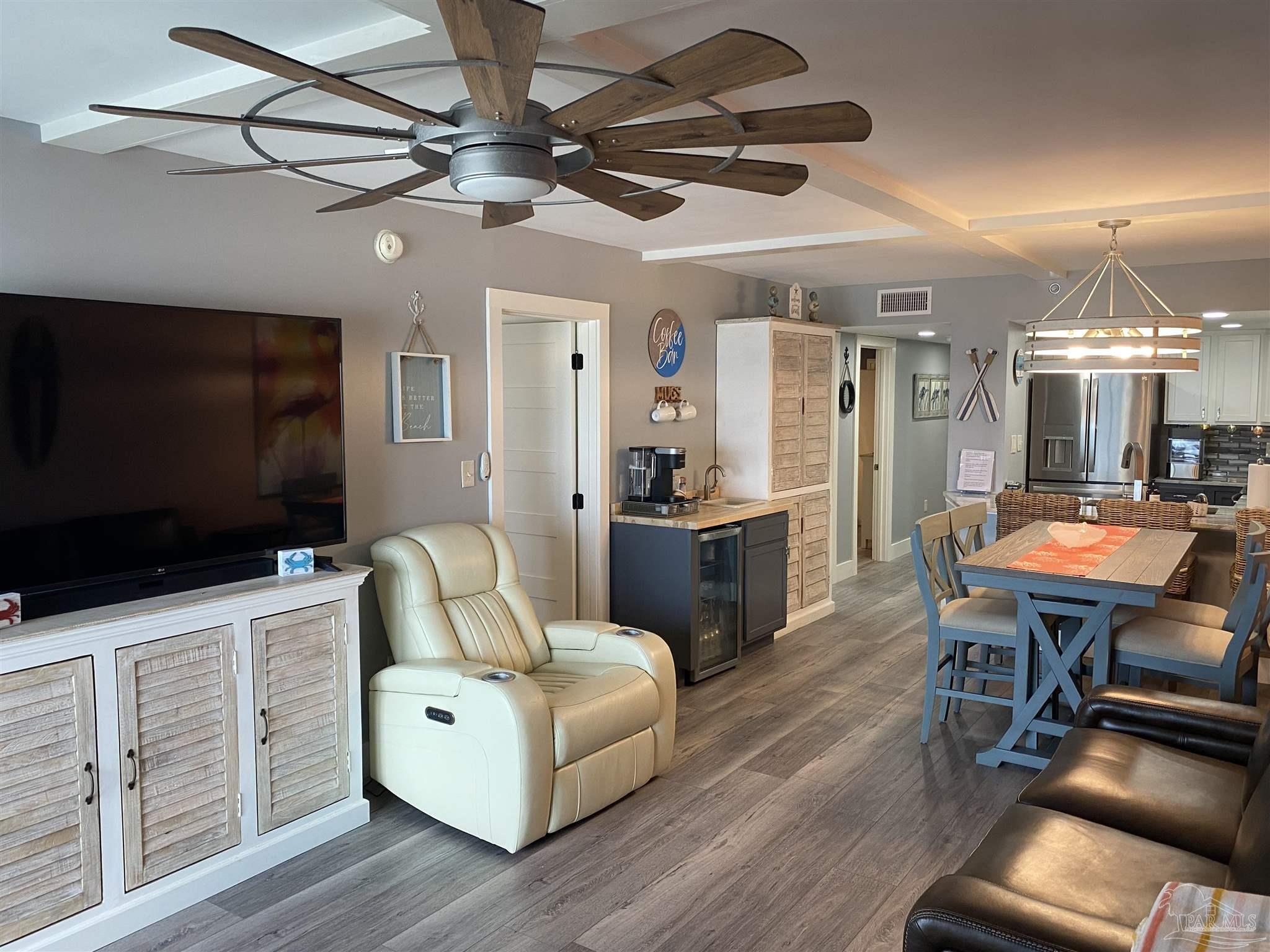 OCEAN BREEZE - Residential