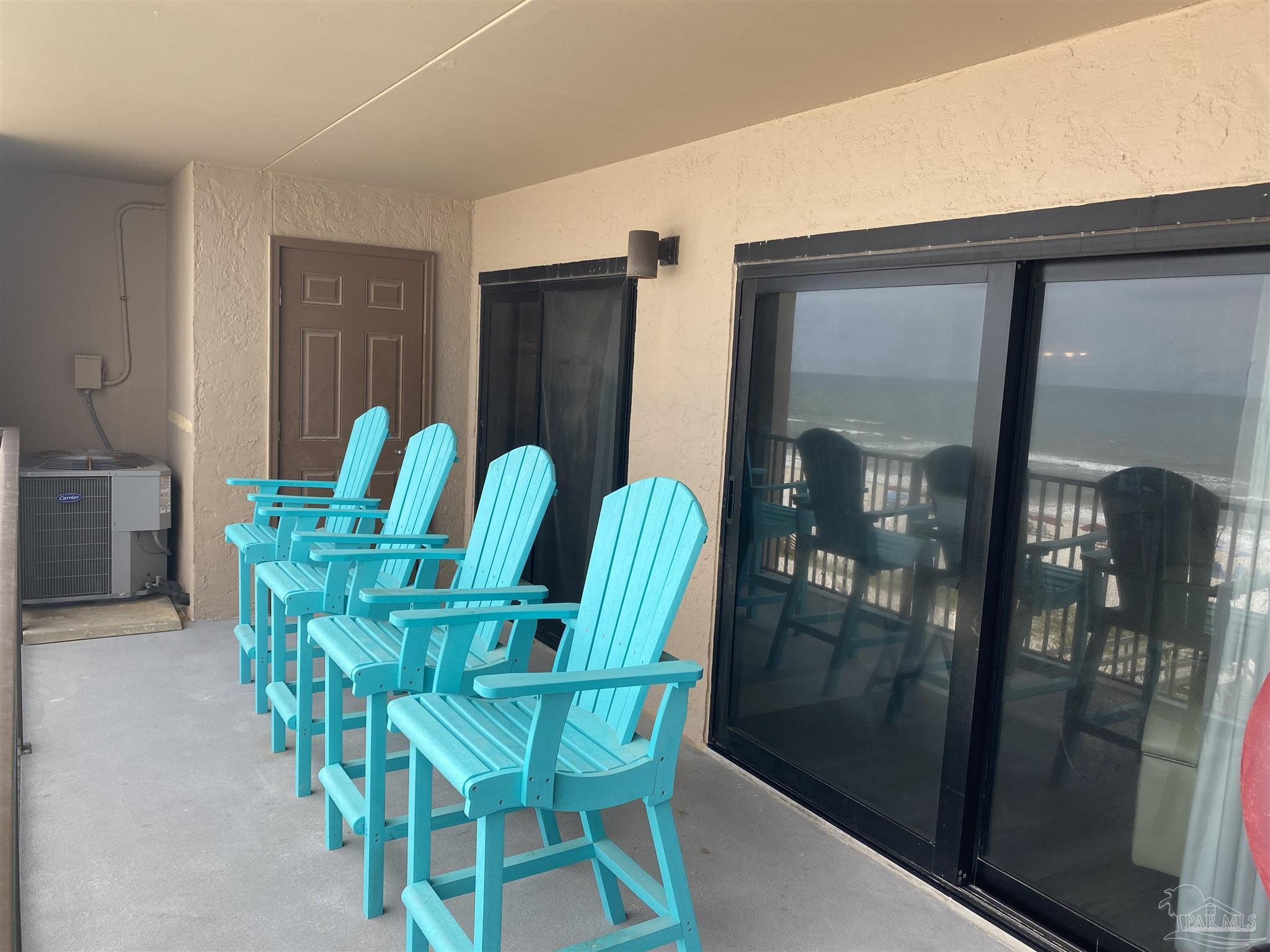 OCEAN BREEZE - Residential