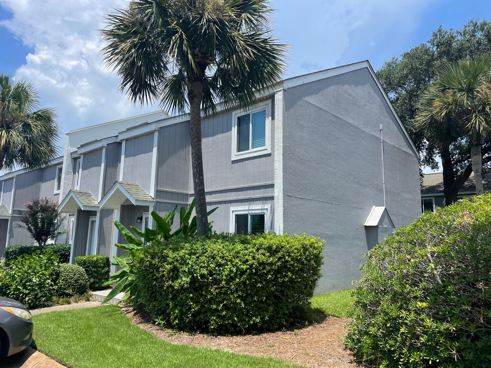This beautifully renovated 3 BD/2.5 BA condo is located in the heart of Destin. New kitchen includes - granite, self closing cabinet doors/drawers, stainless steel Maytag appliances, newer water heater, new Maytag washer/dryer. New bathrooms with tub, and free standing tiled glass shower, new stair treads and upstairs flooring. New windows, plenty of closets/storage space. Selling unit furnished.