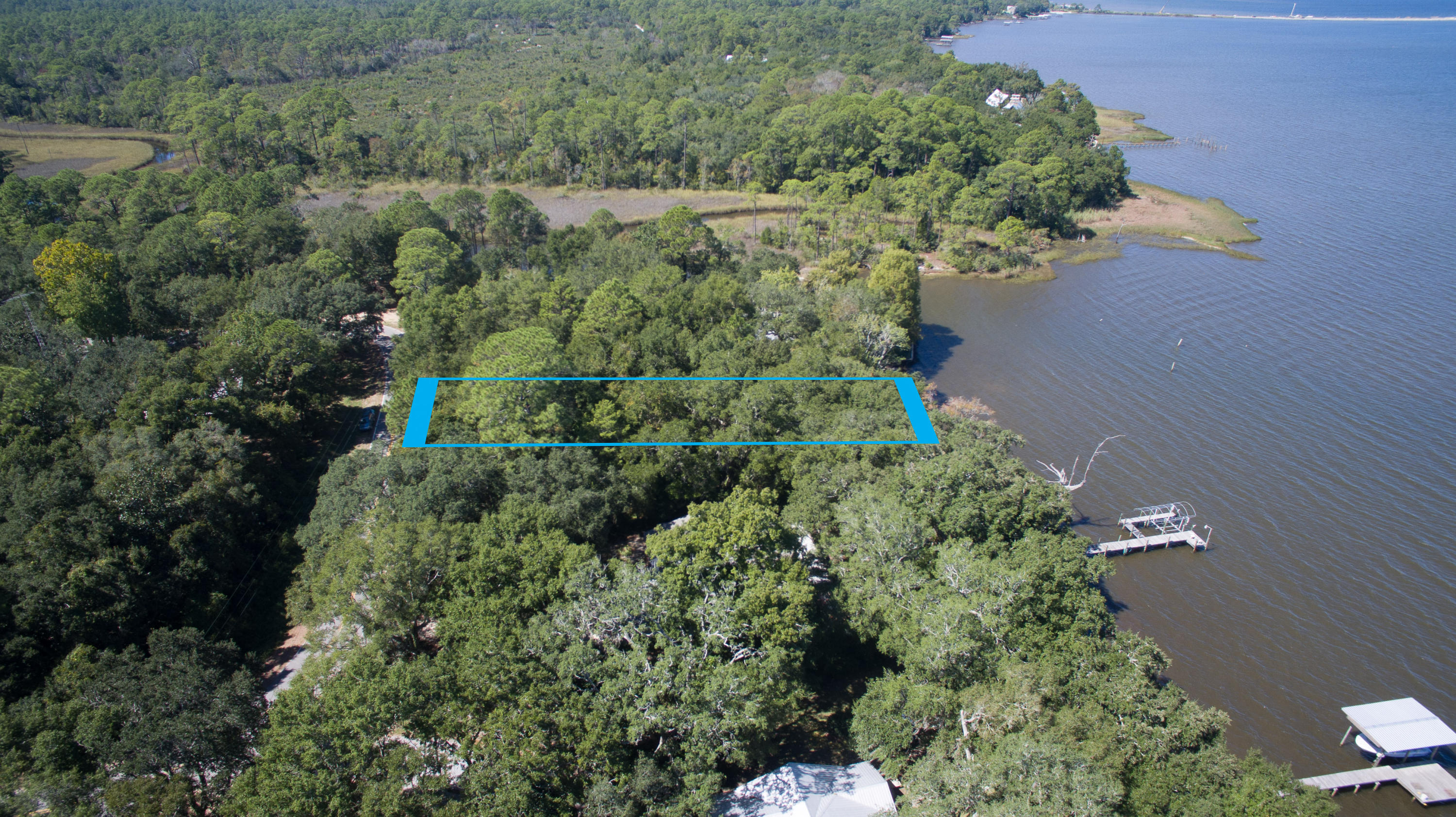 DAUGHETTES AMENDED - Land