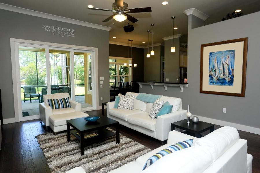 EMERALD LAKES PH 1 - Residential