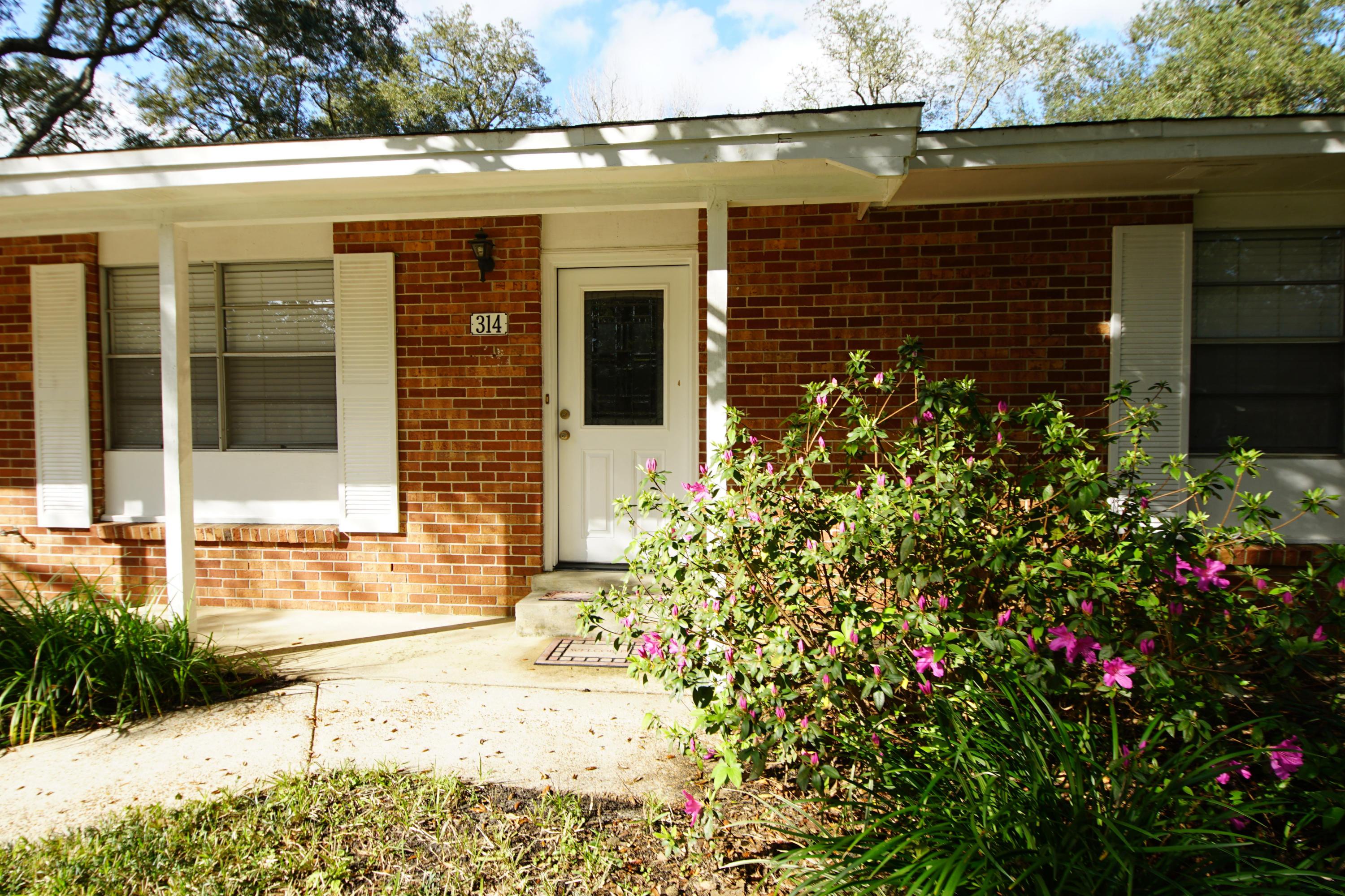 COLONY ESTATES - Residential