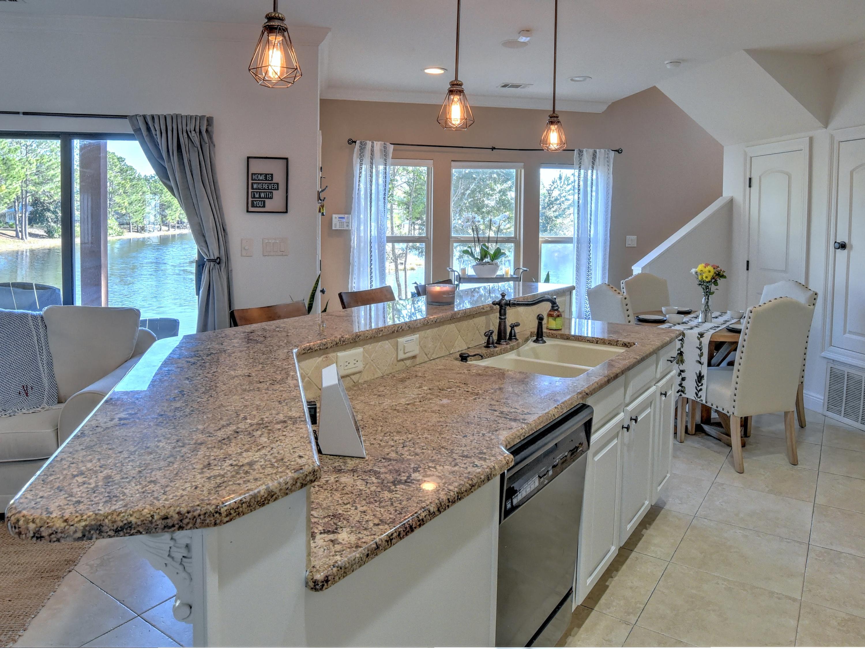 THE COTTAGES OF SHORTLINE LAKE EST - Residential