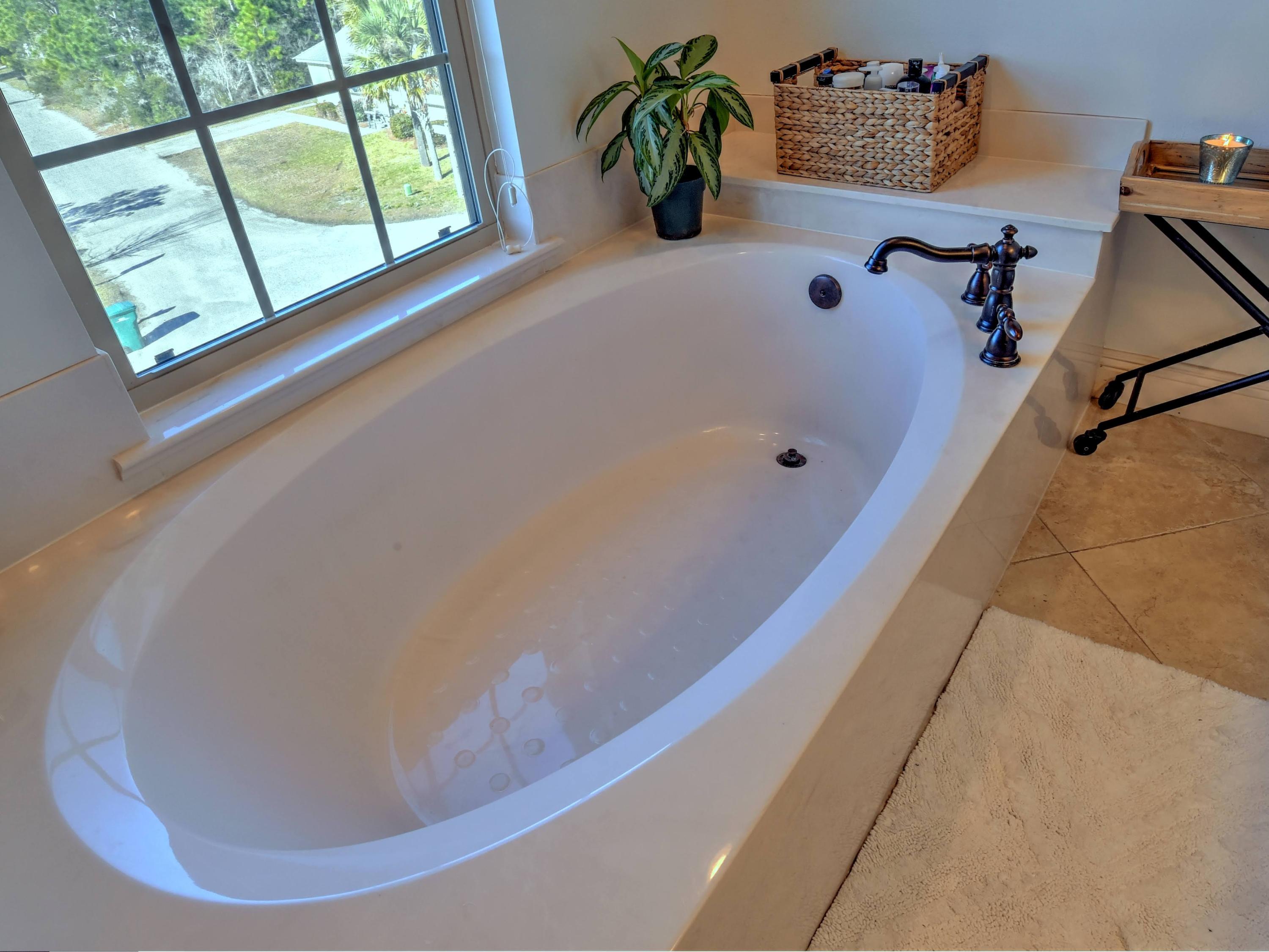 THE COTTAGES OF SHORTLINE LAKE EST - Residential