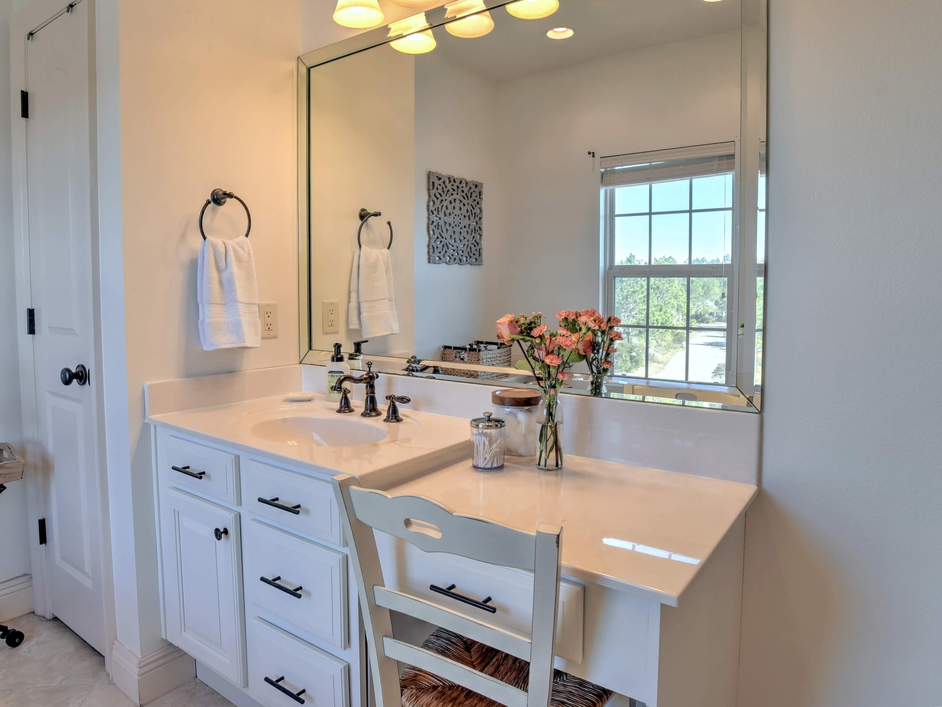 THE COTTAGES OF SHORTLINE LAKE EST - Residential