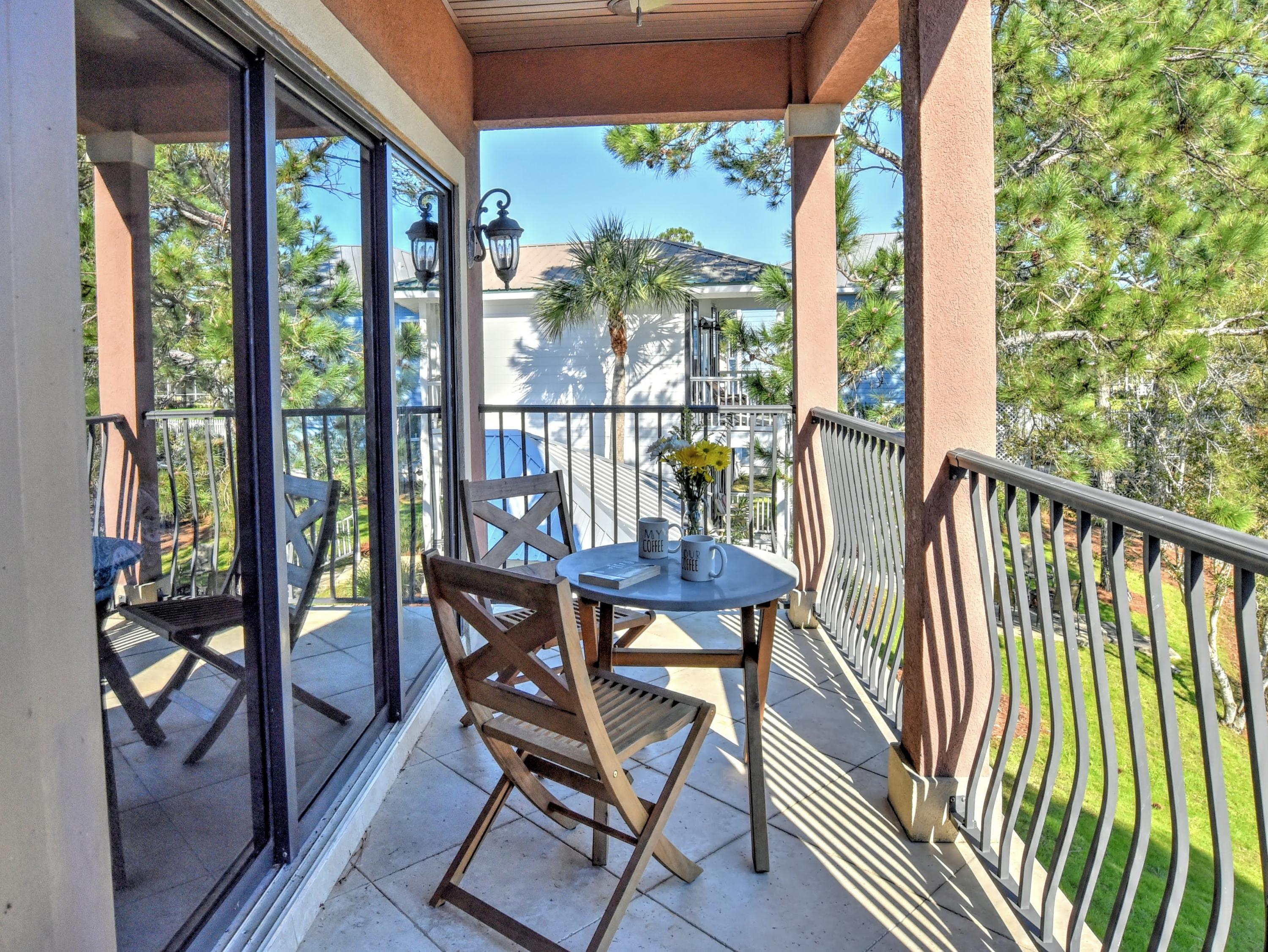 THE COTTAGES OF SHORTLINE LAKE EST - Residential