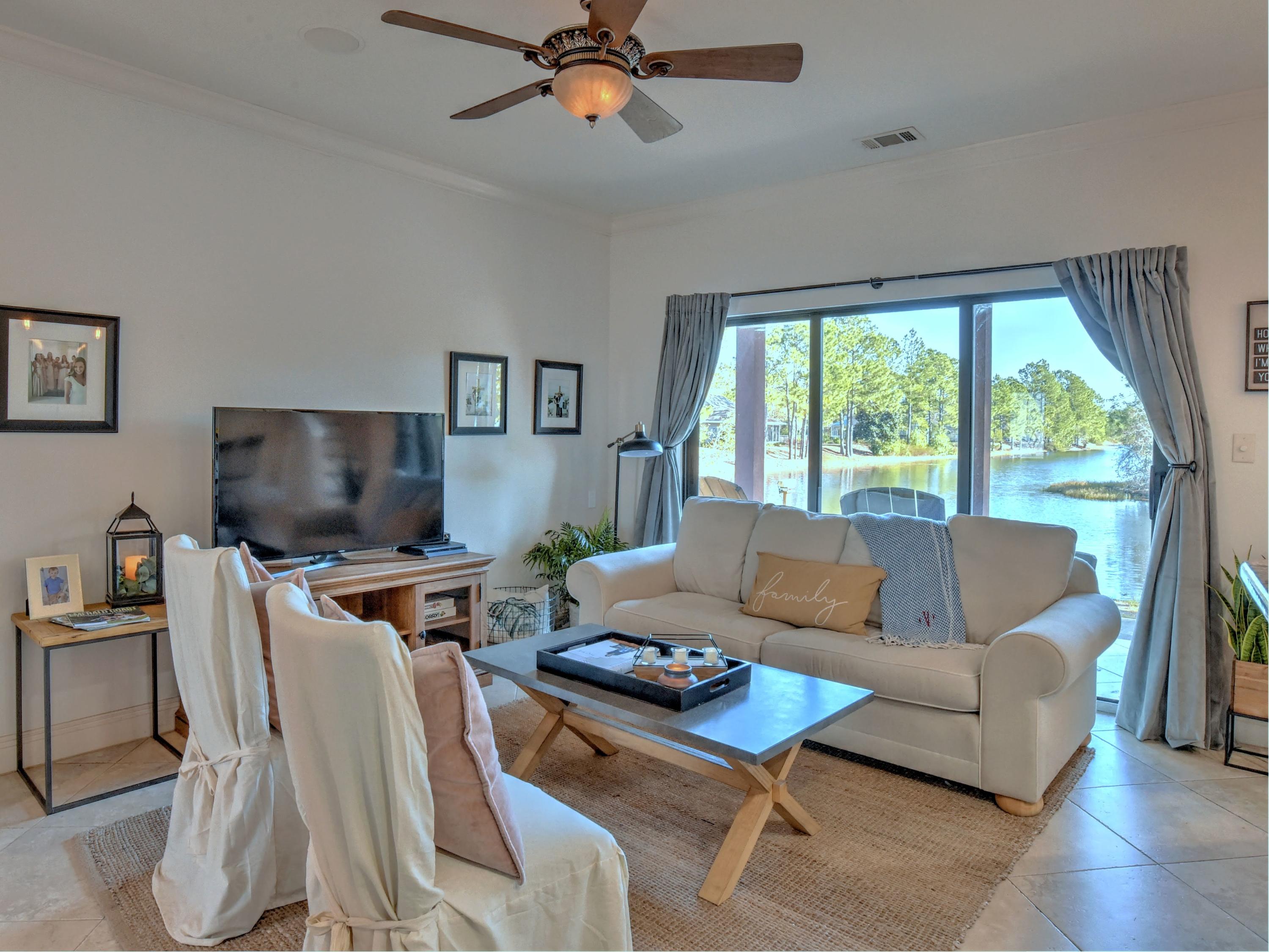 THE COTTAGES OF SHORTLINE LAKE EST - Residential