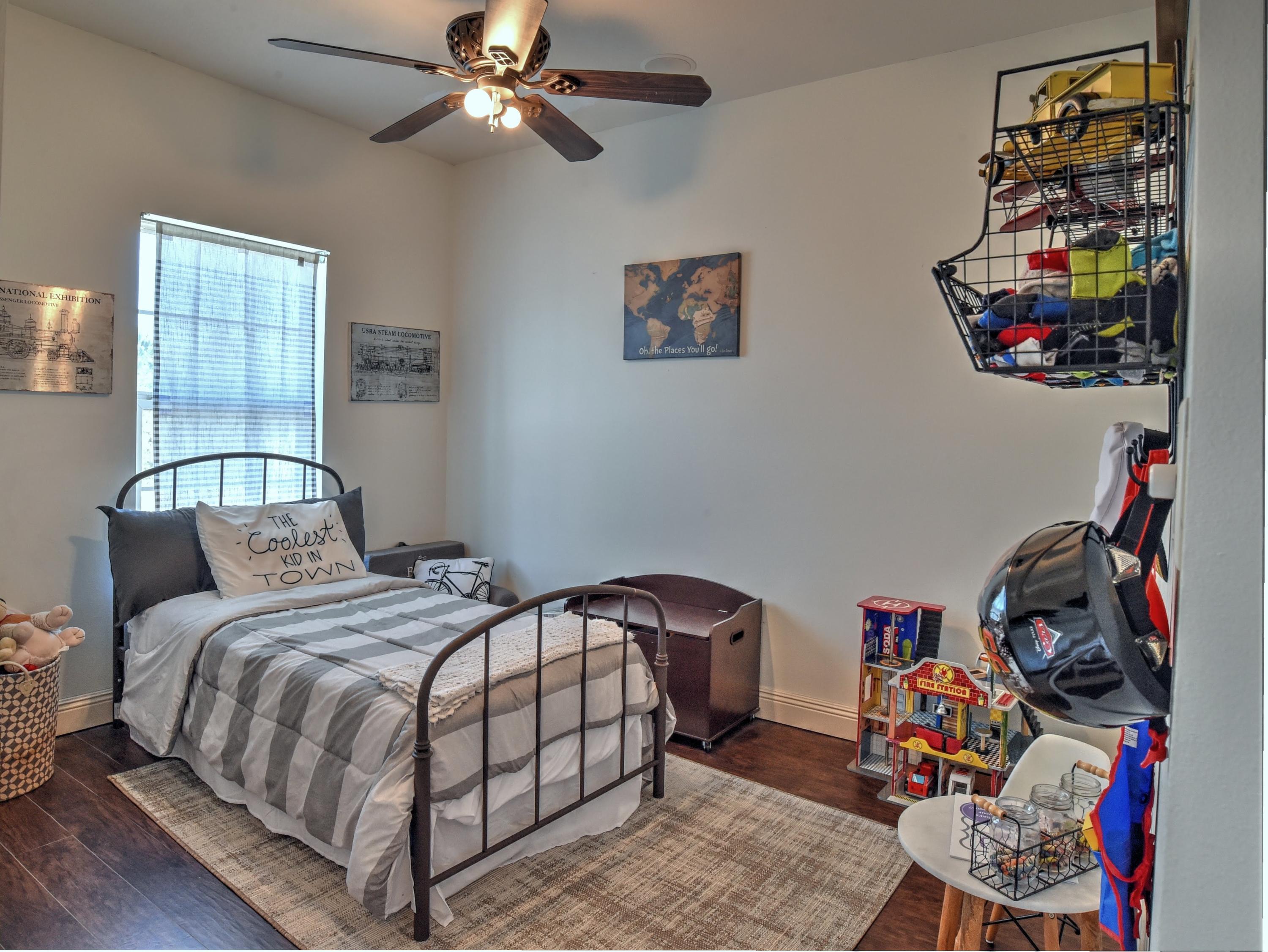 THE COTTAGES OF SHORTLINE LAKE EST - Residential