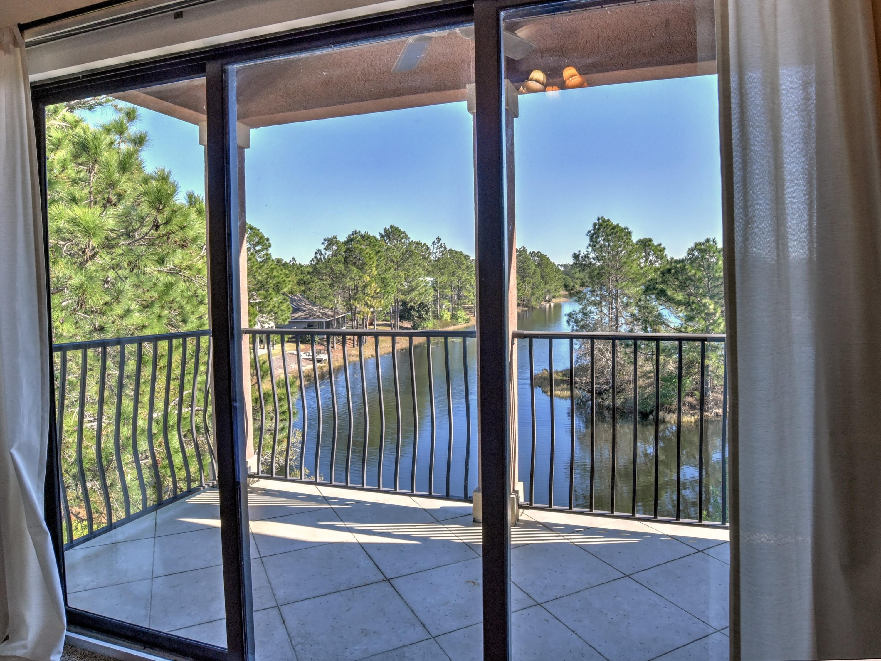 THE COTTAGES OF SHORTLINE LAKE EST - Residential