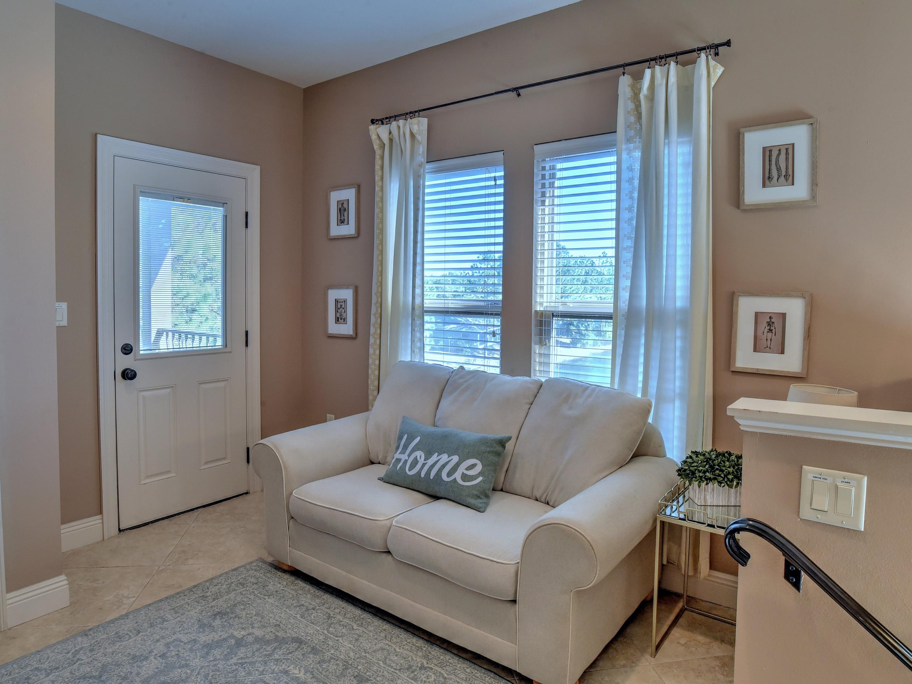 THE COTTAGES OF SHORTLINE LAKE EST - Residential