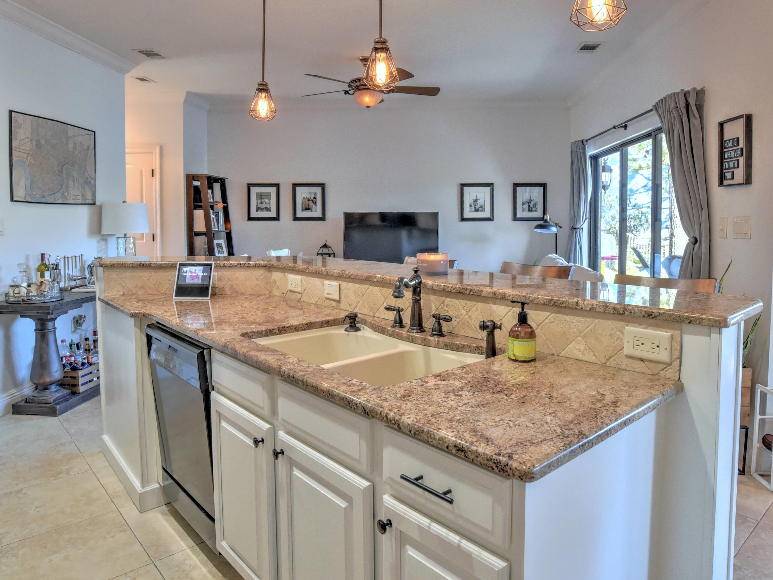 THE COTTAGES OF SHORTLINE LAKE EST - Residential