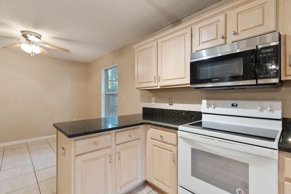 OLD BETHEL ESTATES PH I - Residential