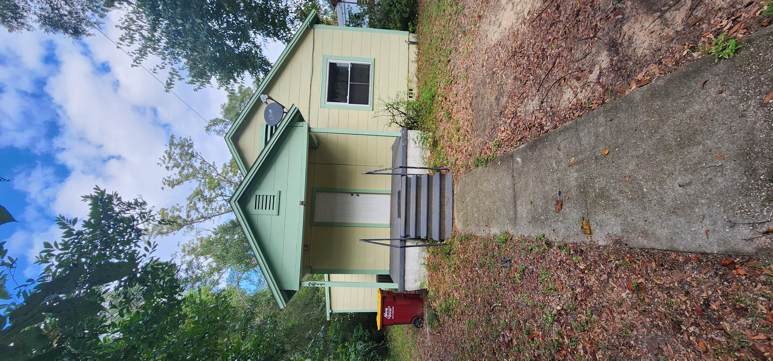 This is a unique opportunity to buy a home for immediate residence or purchase this one to renovate and flip! Located in a very desirable neighborhood in central Crestview, it's priced to move fast so don't wait long or this one will be gone! Important details: Roof was replaced in 2009;HVAC replaced in 2012; Water heater replaced in 2015.This is an ''AS-IS' sale.