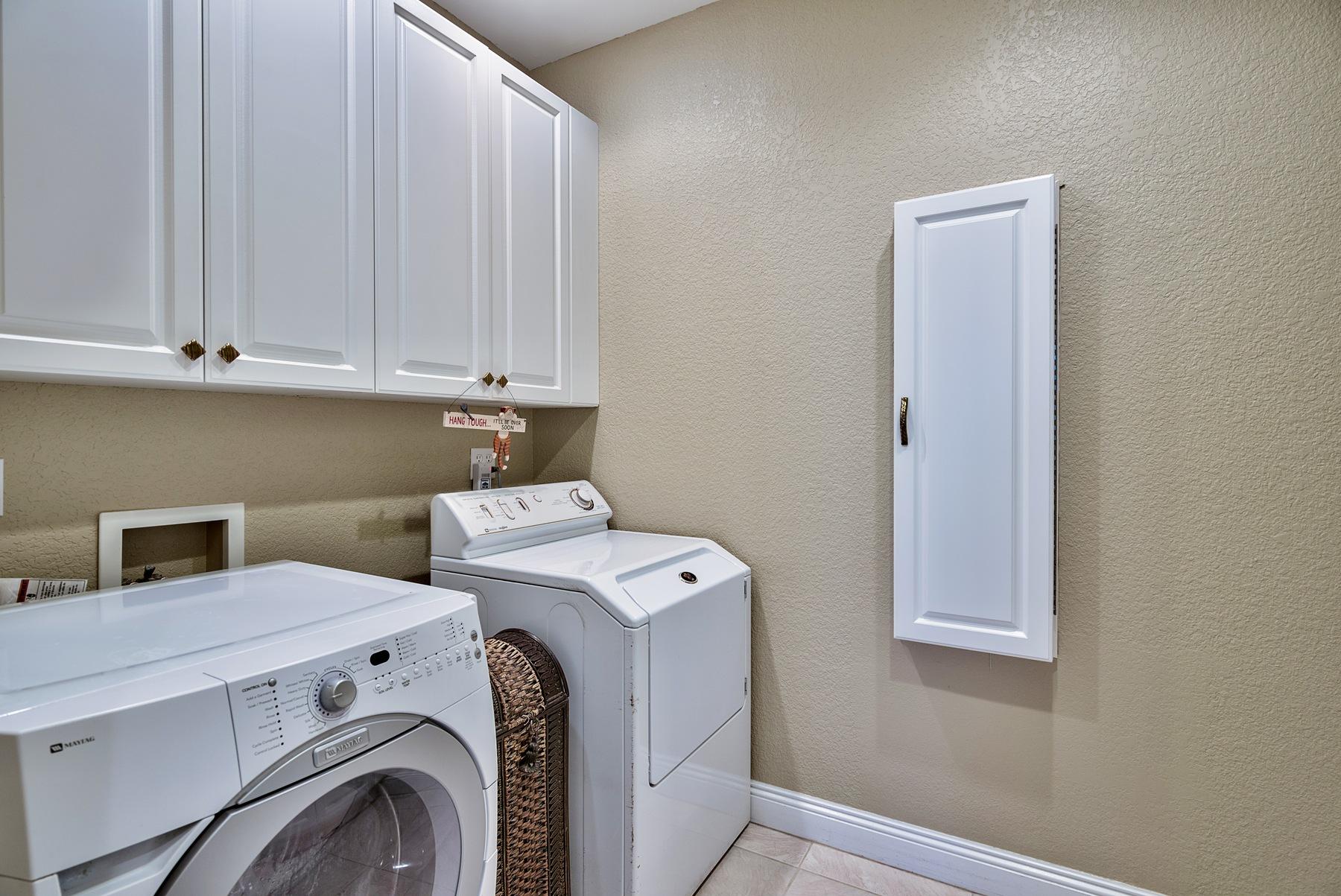 Burnt Pine - Residential