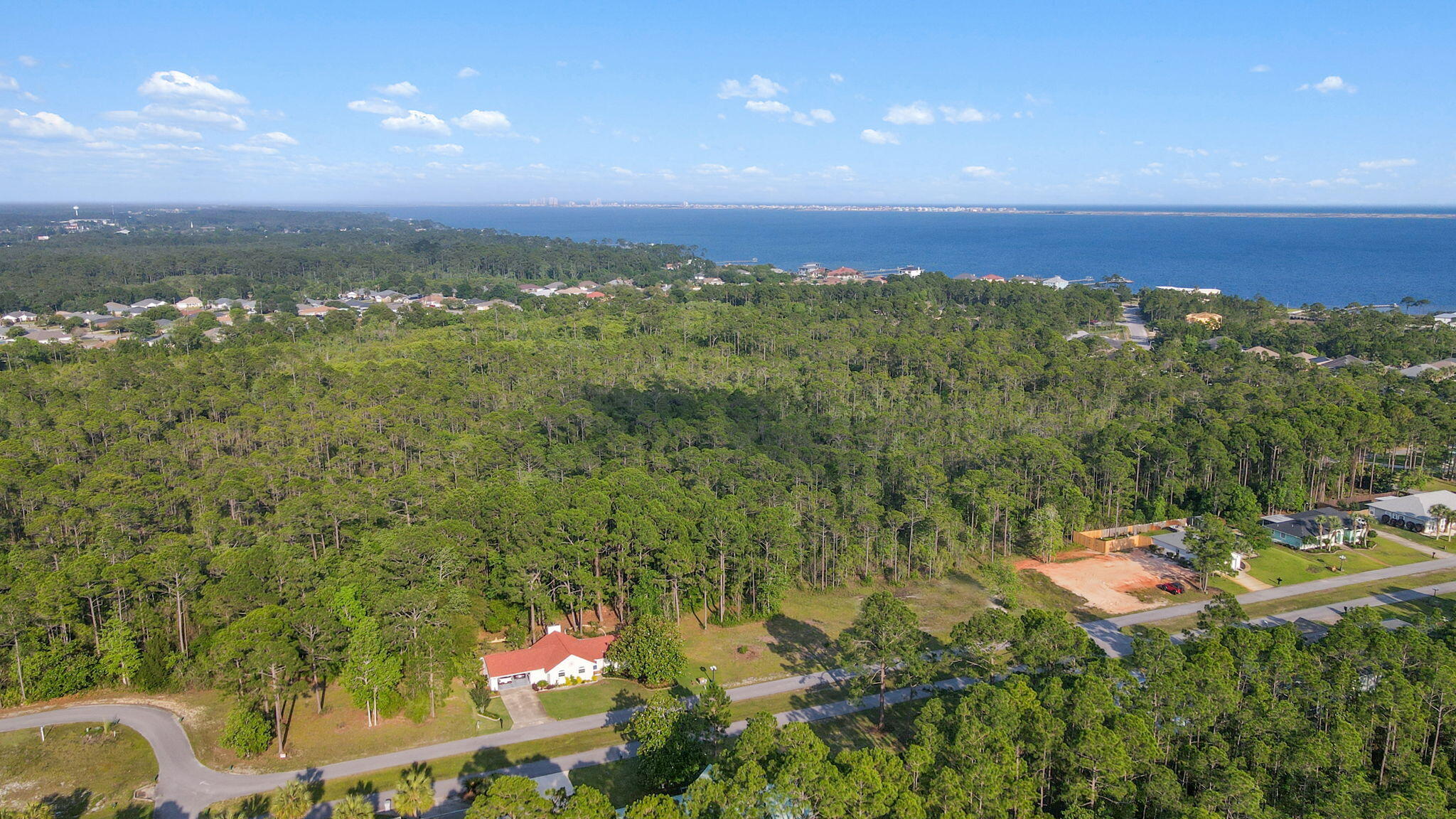 SMUGGLERS COVE - Land