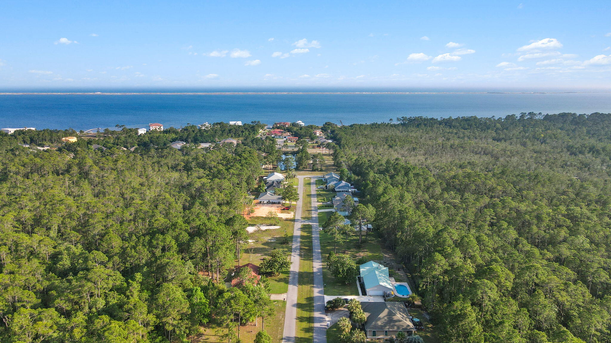 SMUGGLERS COVE - Land