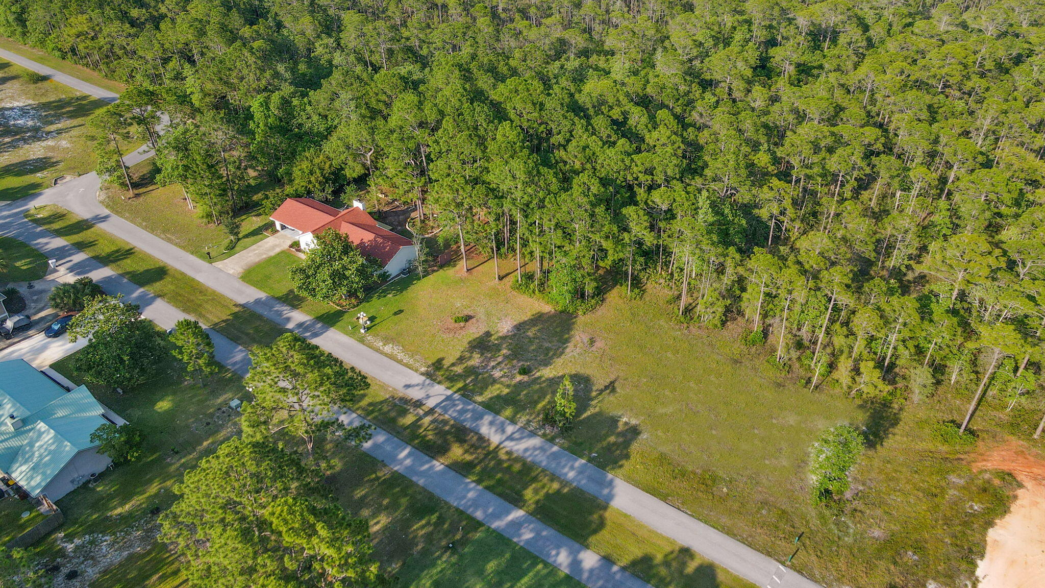 SMUGGLERS COVE - Land