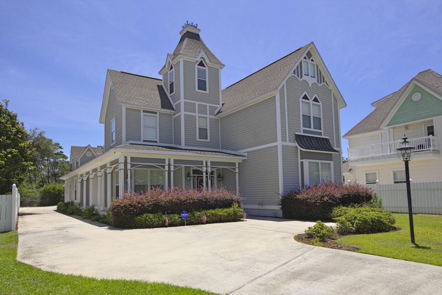 Outstanding and immaculate Victorian-style 5 bedroom, 5 bath home in the heart of Destin that is close to everything this area has to offer-beaches, shopping, entertainment, dining and more. The many custom features include a gourmet kitchen with cherry cabinets, granite counter tops and stainless steel appliances. Beautiful hardwood floors, crown molding and ceiling fans are throughout this spacious and tastefully decorated home that is ''like new''. This property is offered fully furnished. Entertain in style with an enclosed, large, solar heated, salt water pool with deck and patio. An oversized 2 car garage, security system and wired for sound system are also features. This home is a ''Must See'' to appreciate!