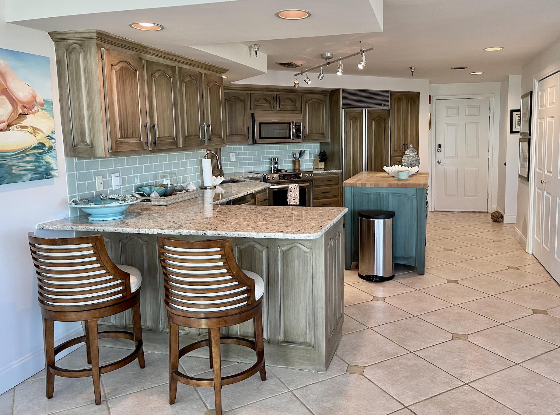 DESTIN YACHT CLUB - Residential