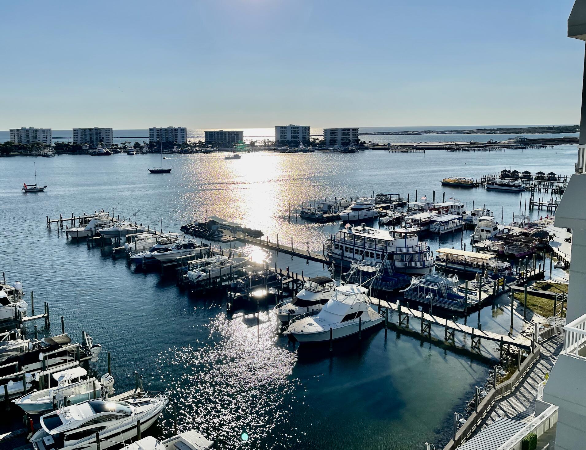 DESTIN YACHT CLUB - Residential