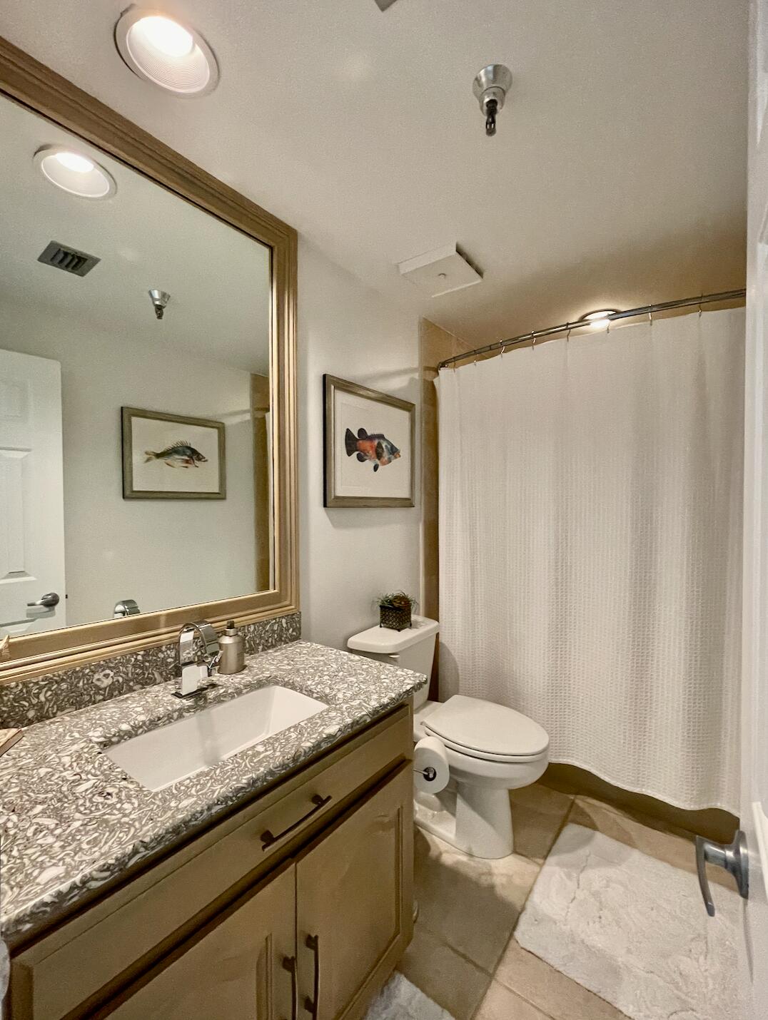 DESTIN YACHT CLUB - Residential