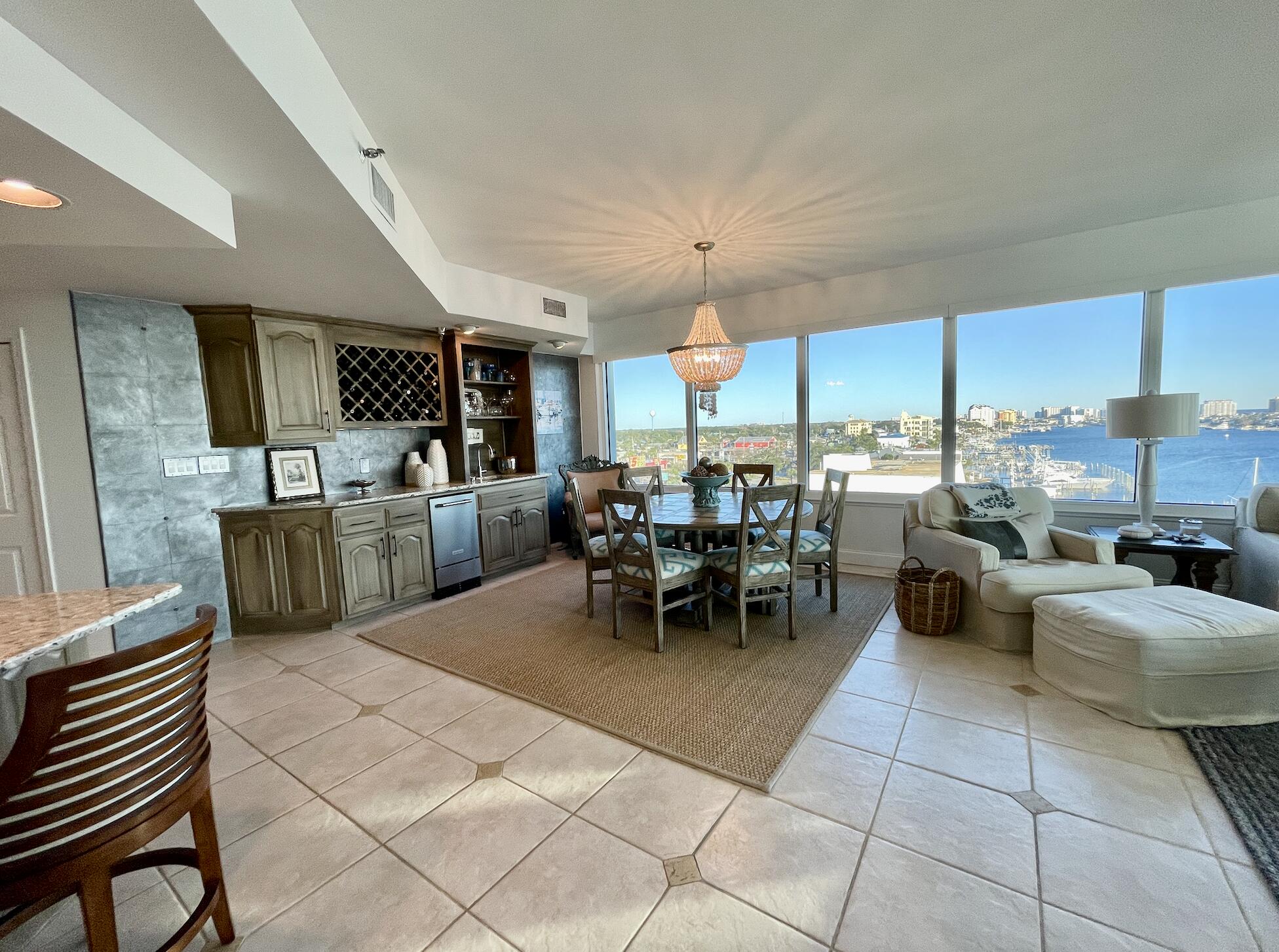 DESTIN YACHT CLUB - Residential