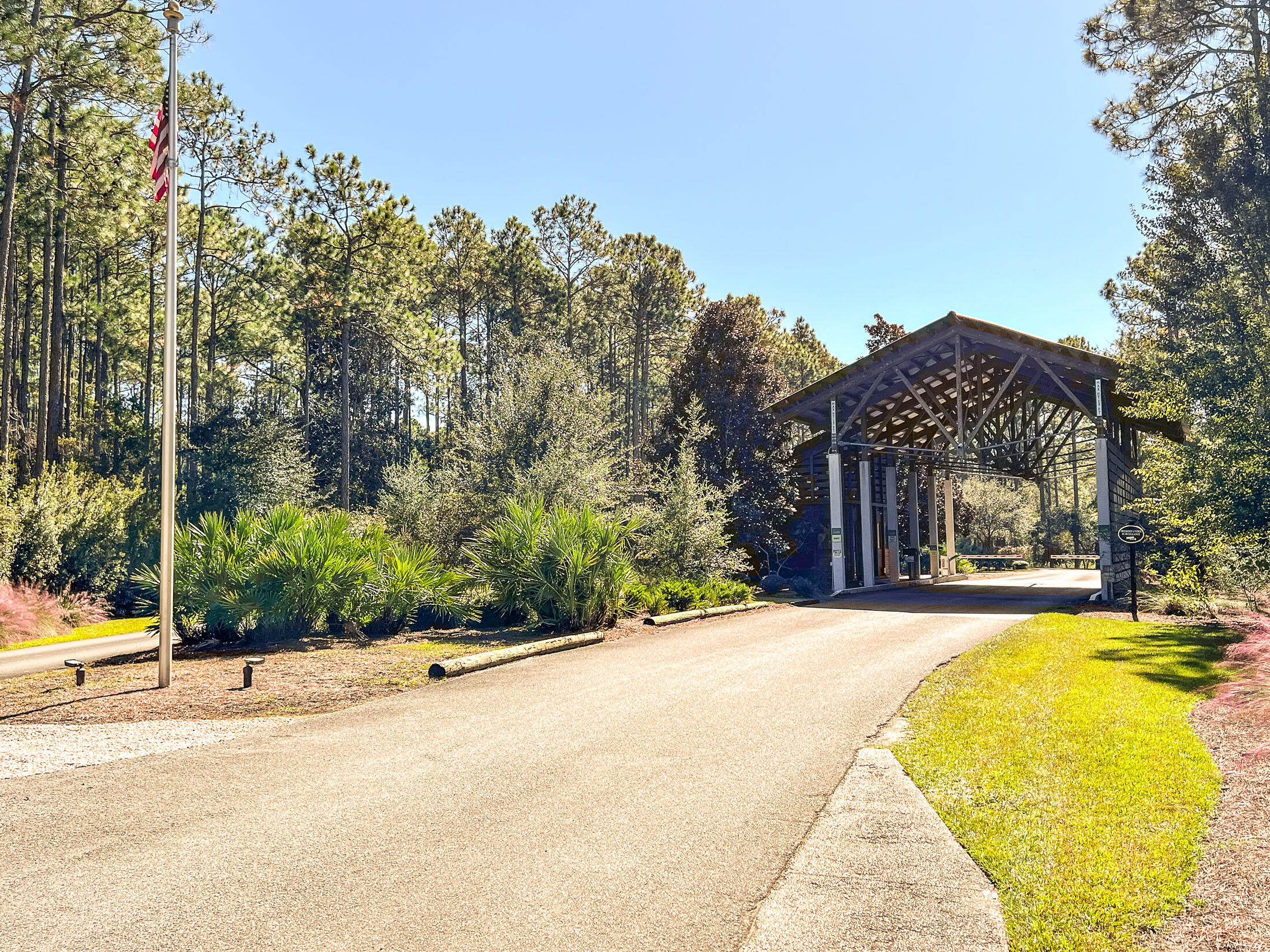 RIVERCAMPS ON CROOKED CREEK - Land