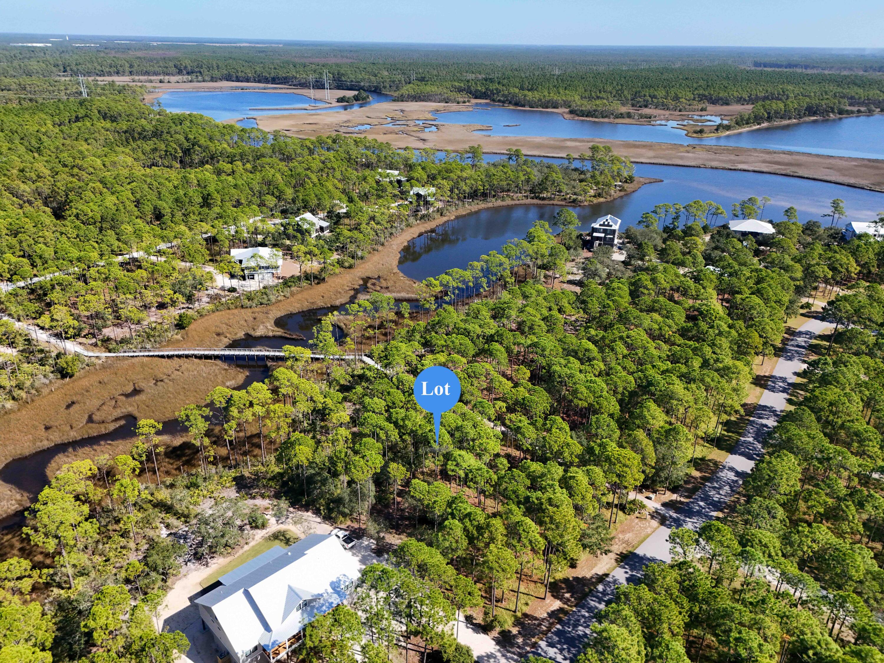 RIVERCAMPS ON CROOKED CREEK - Land