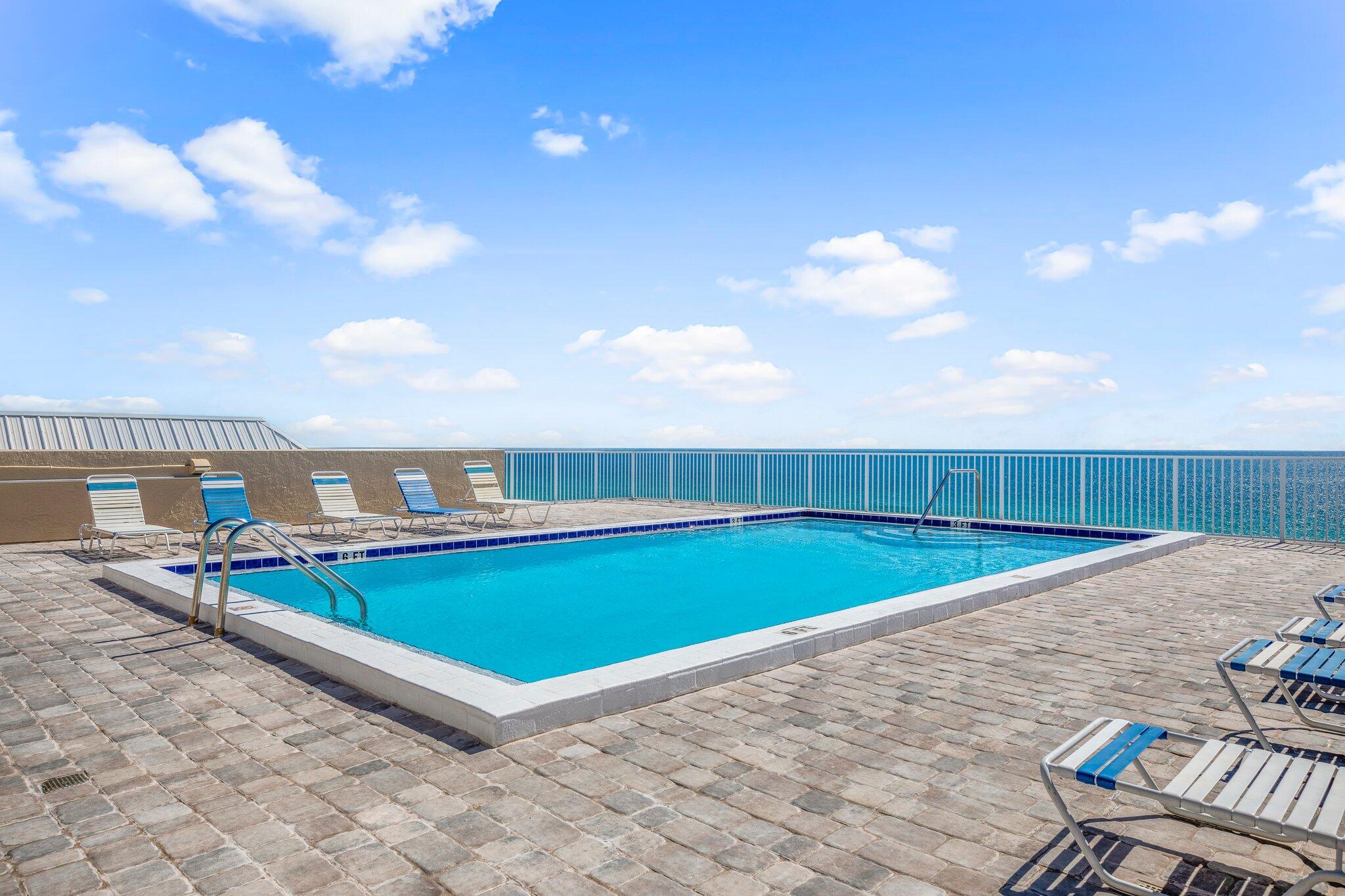 GULFSIDE BEACH CONDO - Residential