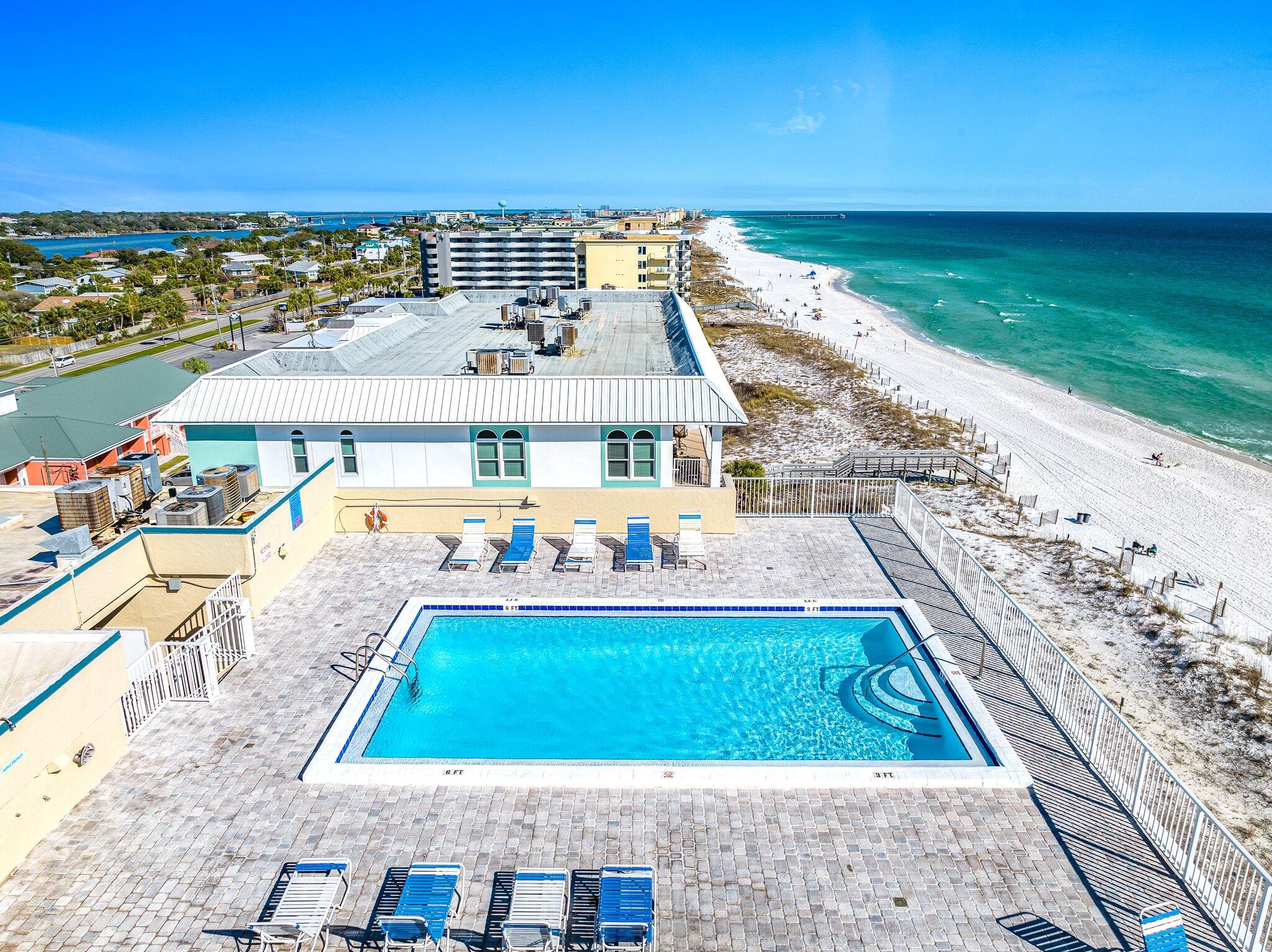 GULFSIDE BEACH CONDO - Residential