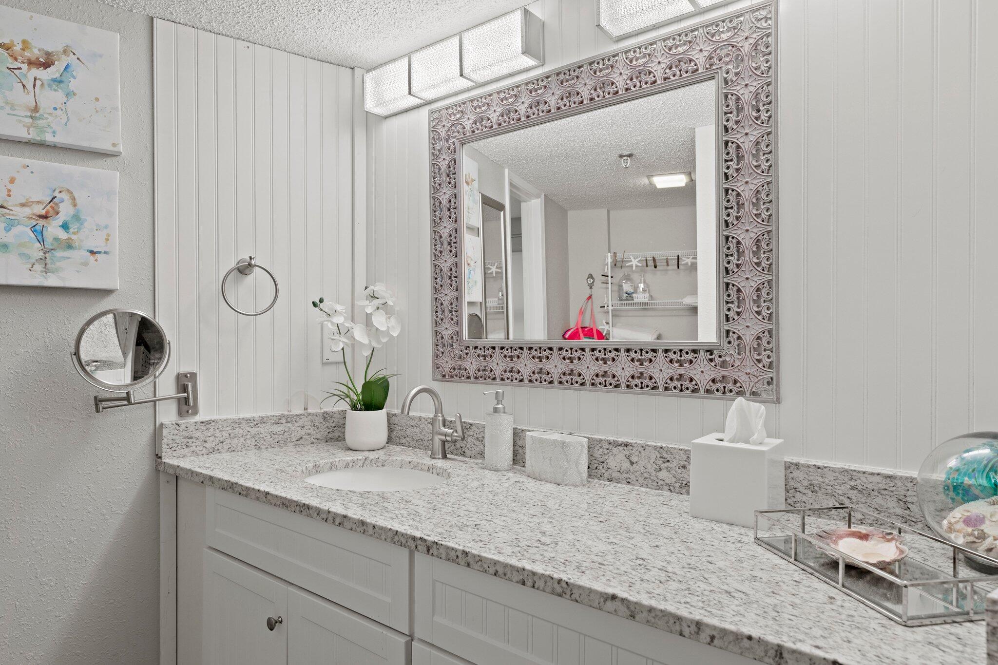 GULFSIDE BEACH CONDO - Residential