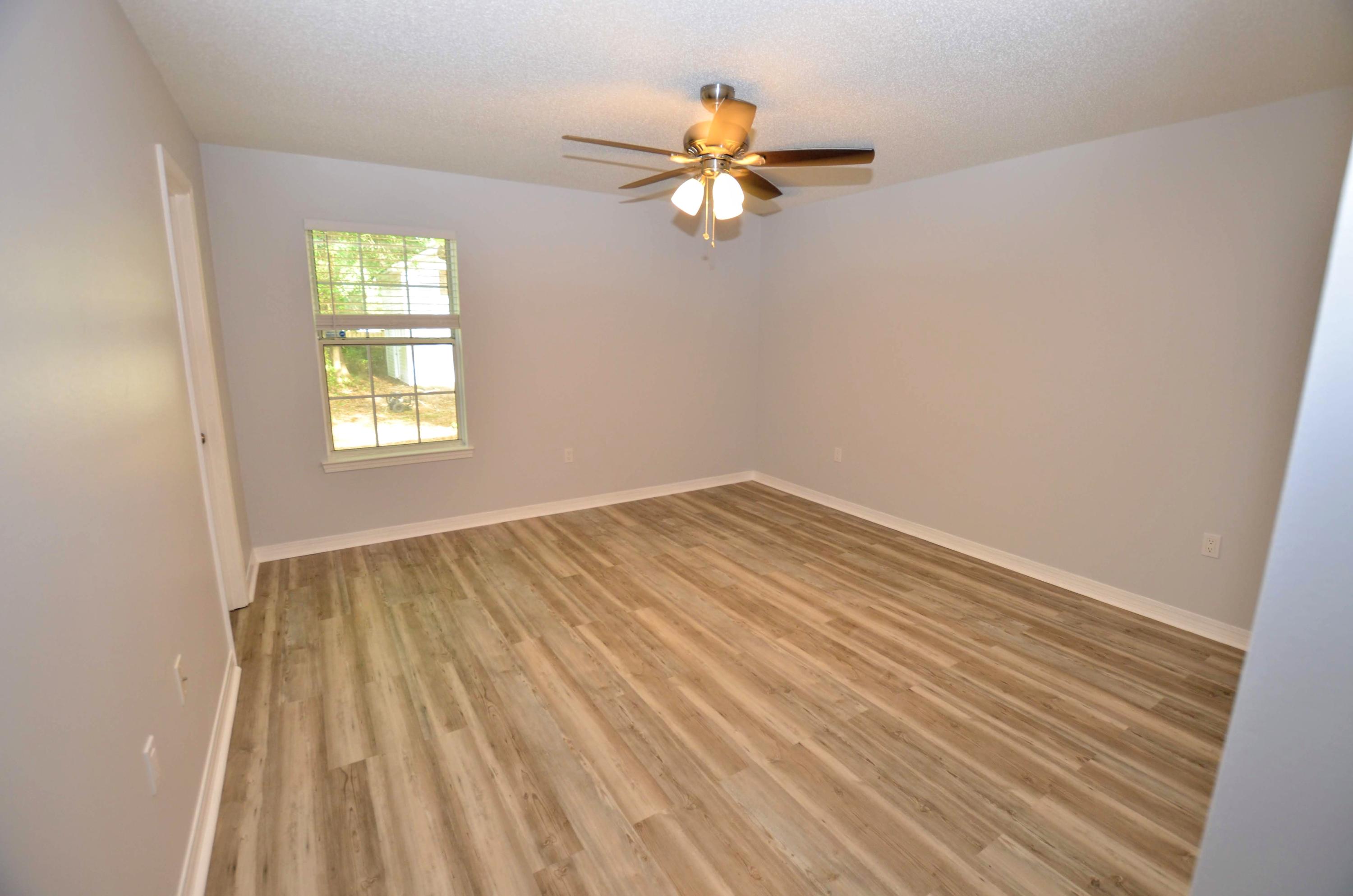 OAKDALE MINI FARMS - Residential