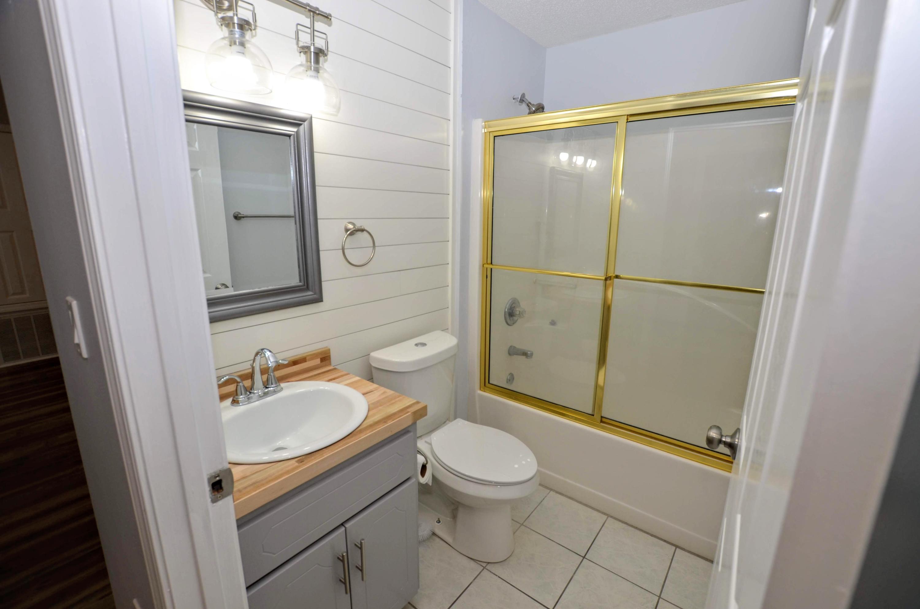 OAKDALE MINI FARMS - Residential