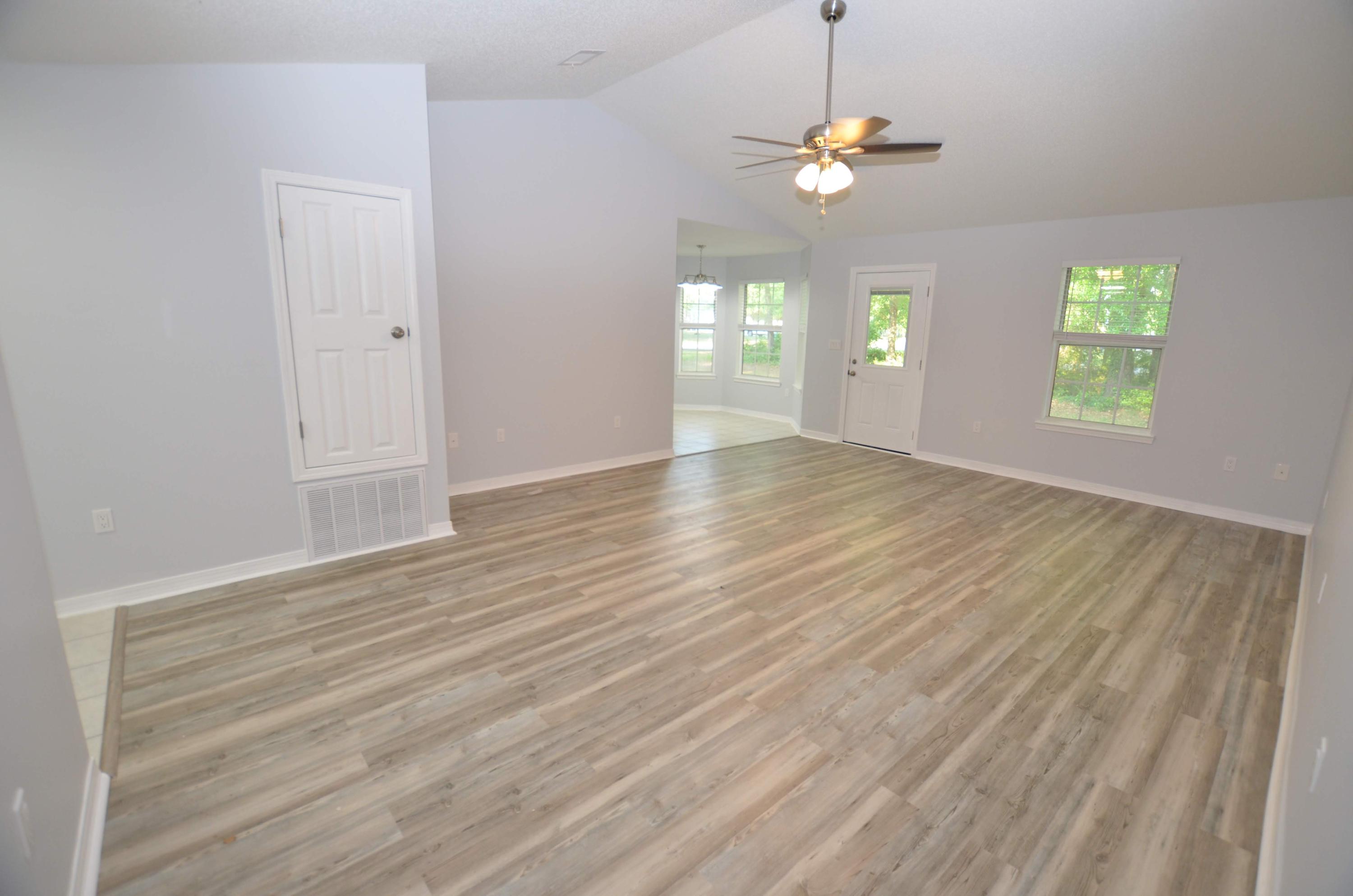 OAKDALE MINI FARMS - Residential