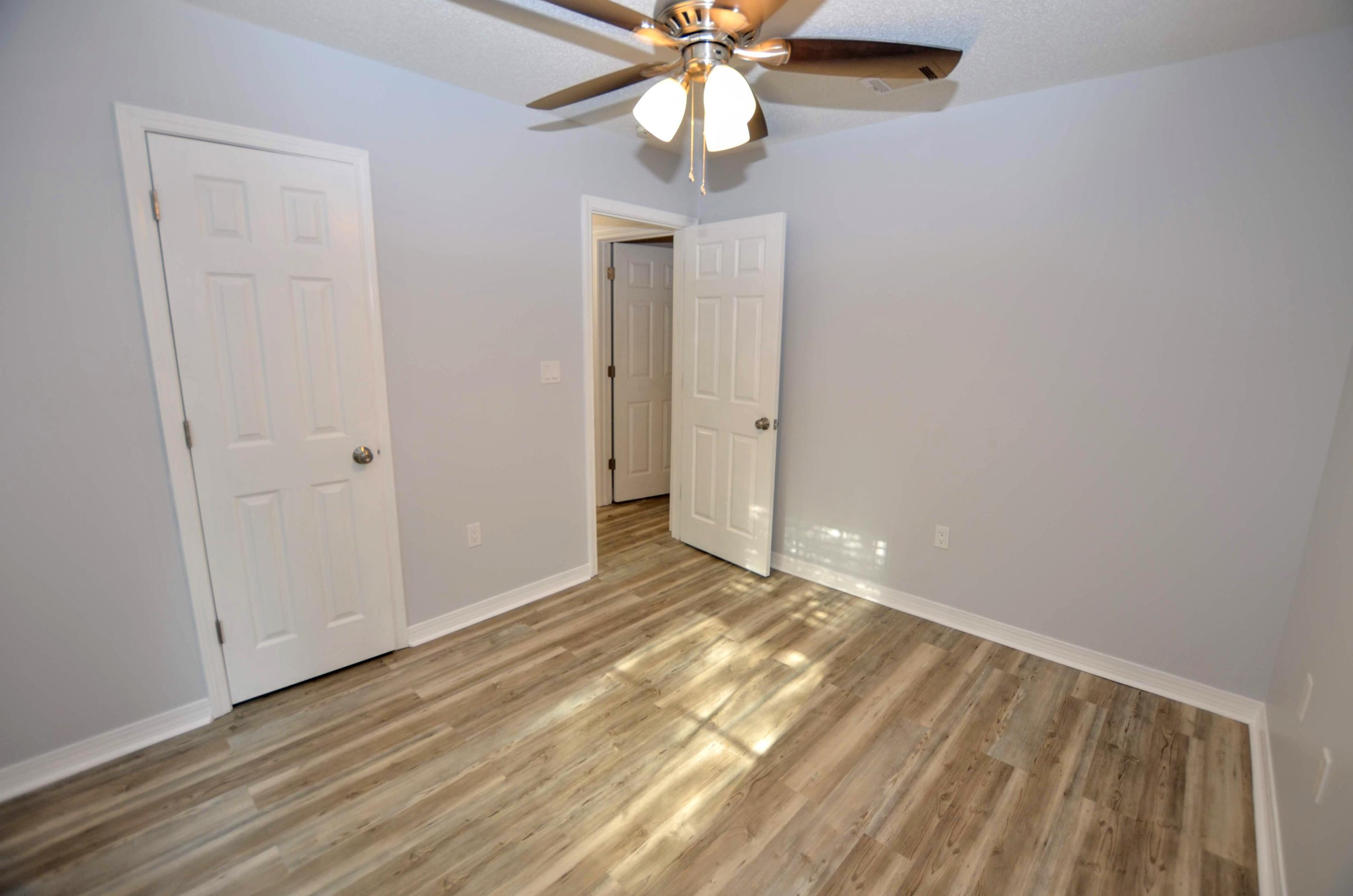 OAKDALE MINI FARMS - Residential