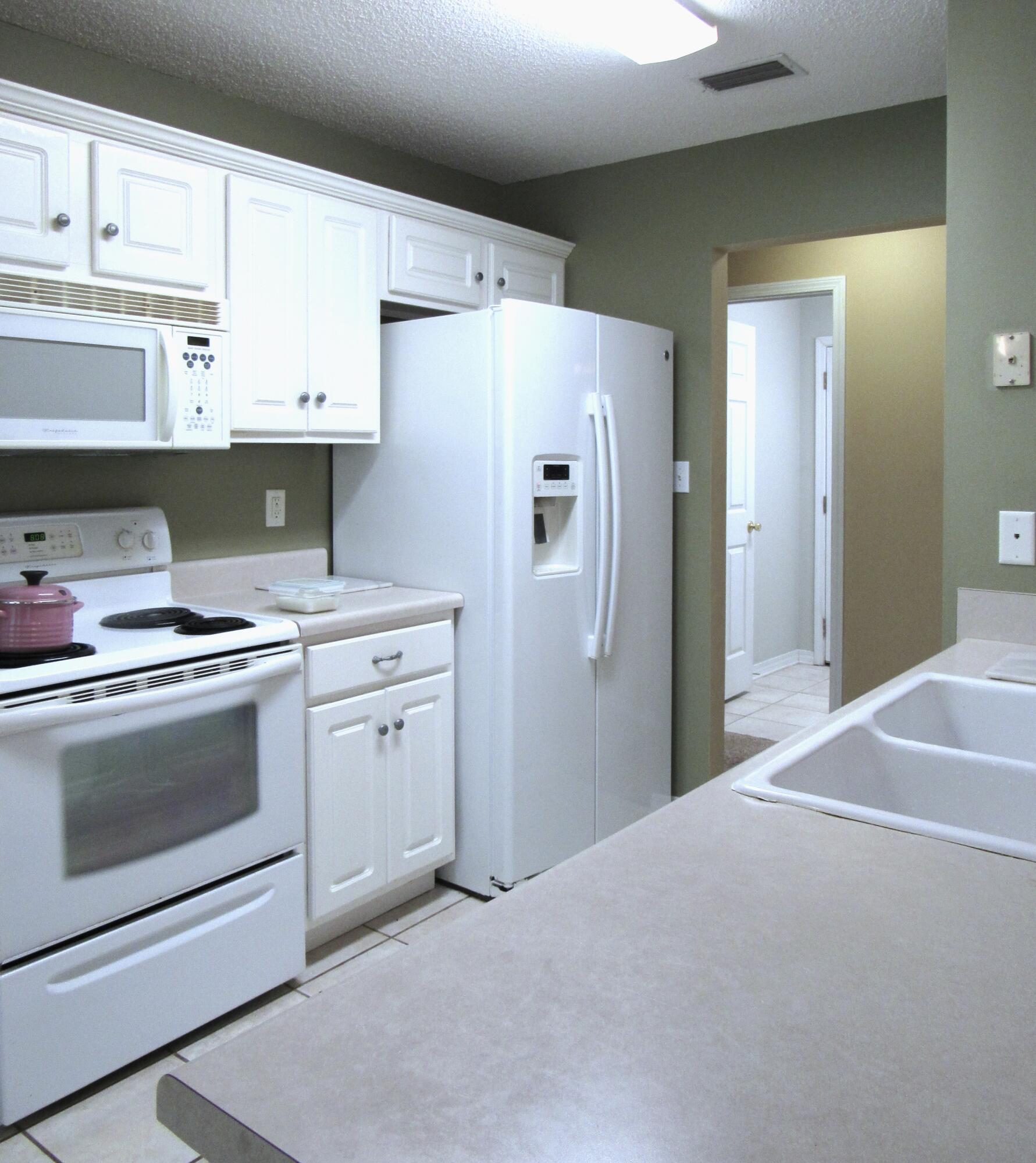 OAK PARK ESTATES - Residential