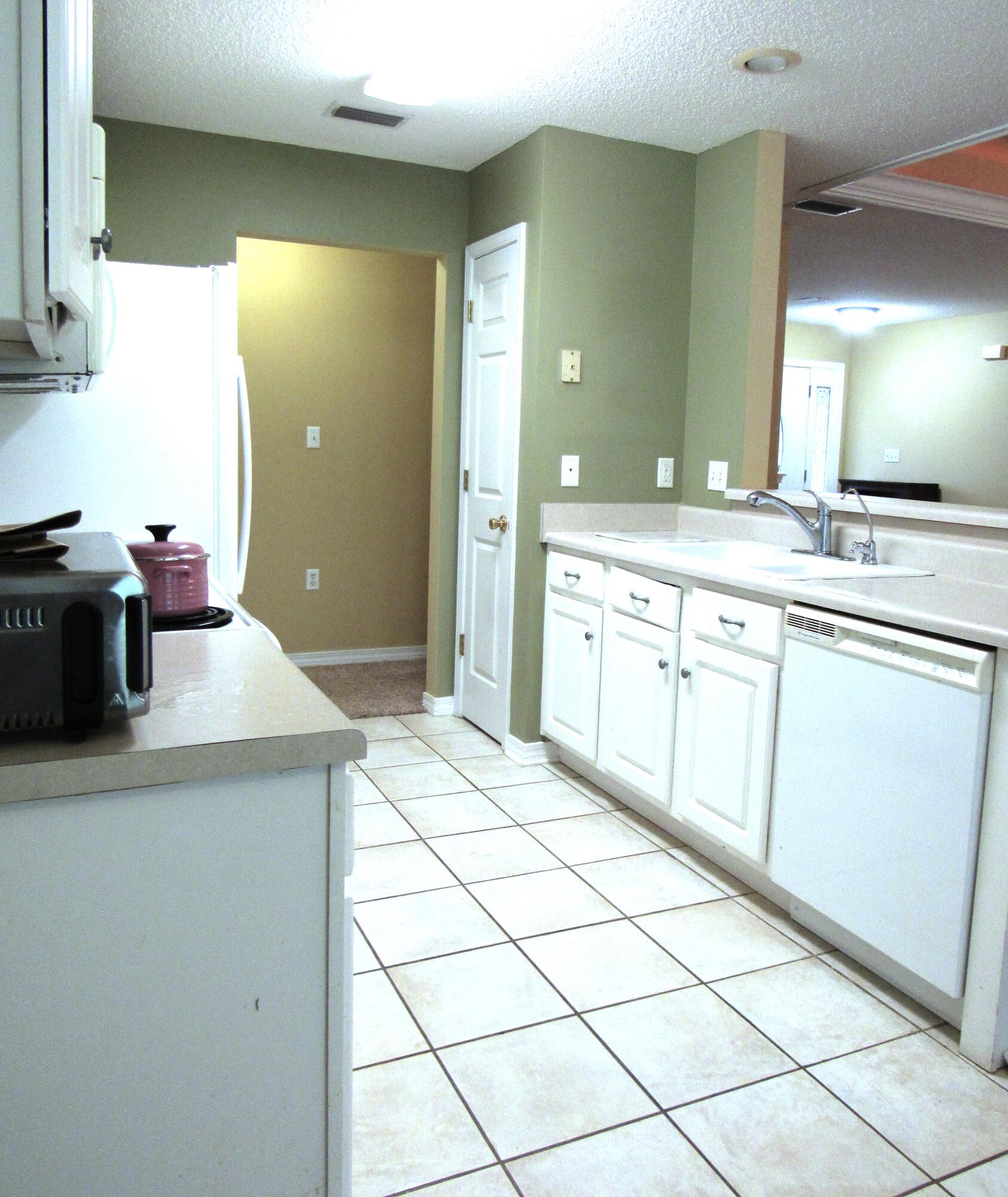 OAK PARK ESTATES - Residential