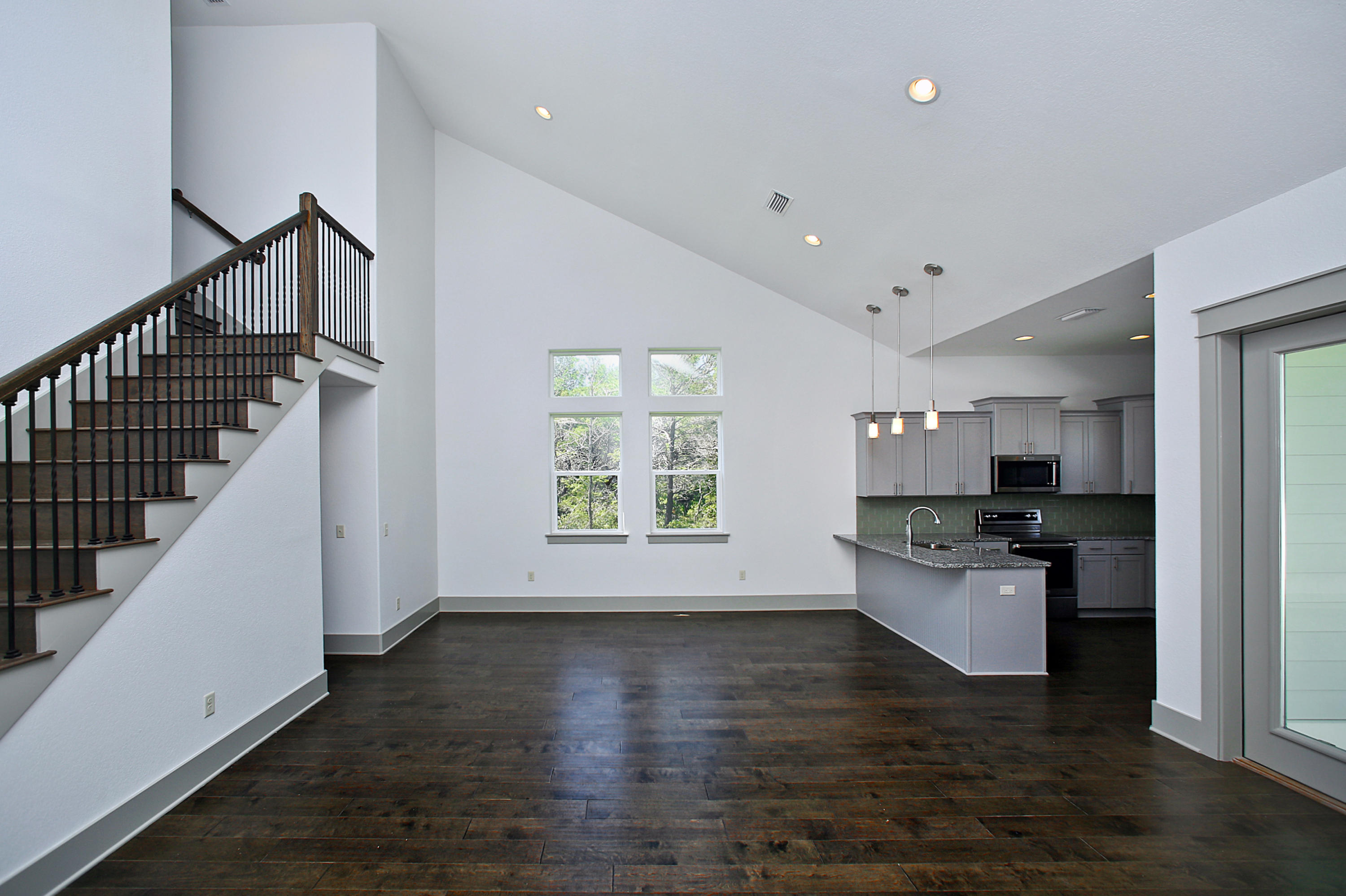 FRANGISTA BEACH 2ND ADDN - Residential